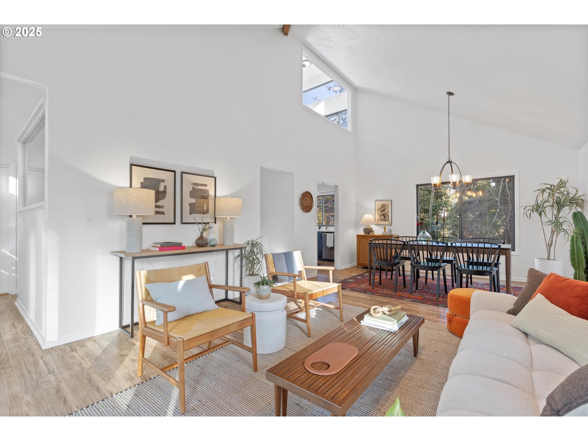 1693 SW MONTGOMERY DR