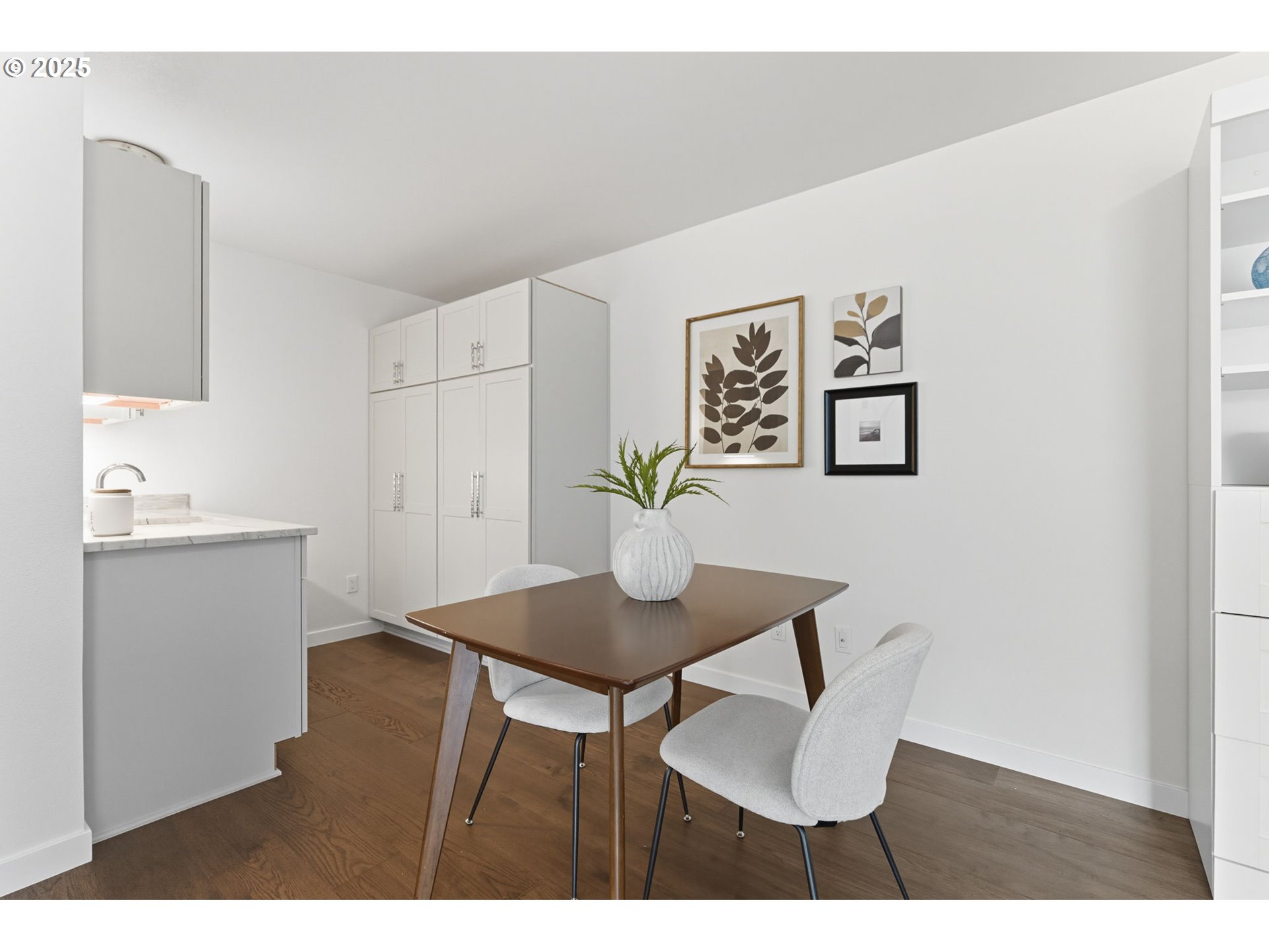 642 IRON MOUNTAIN BLVD