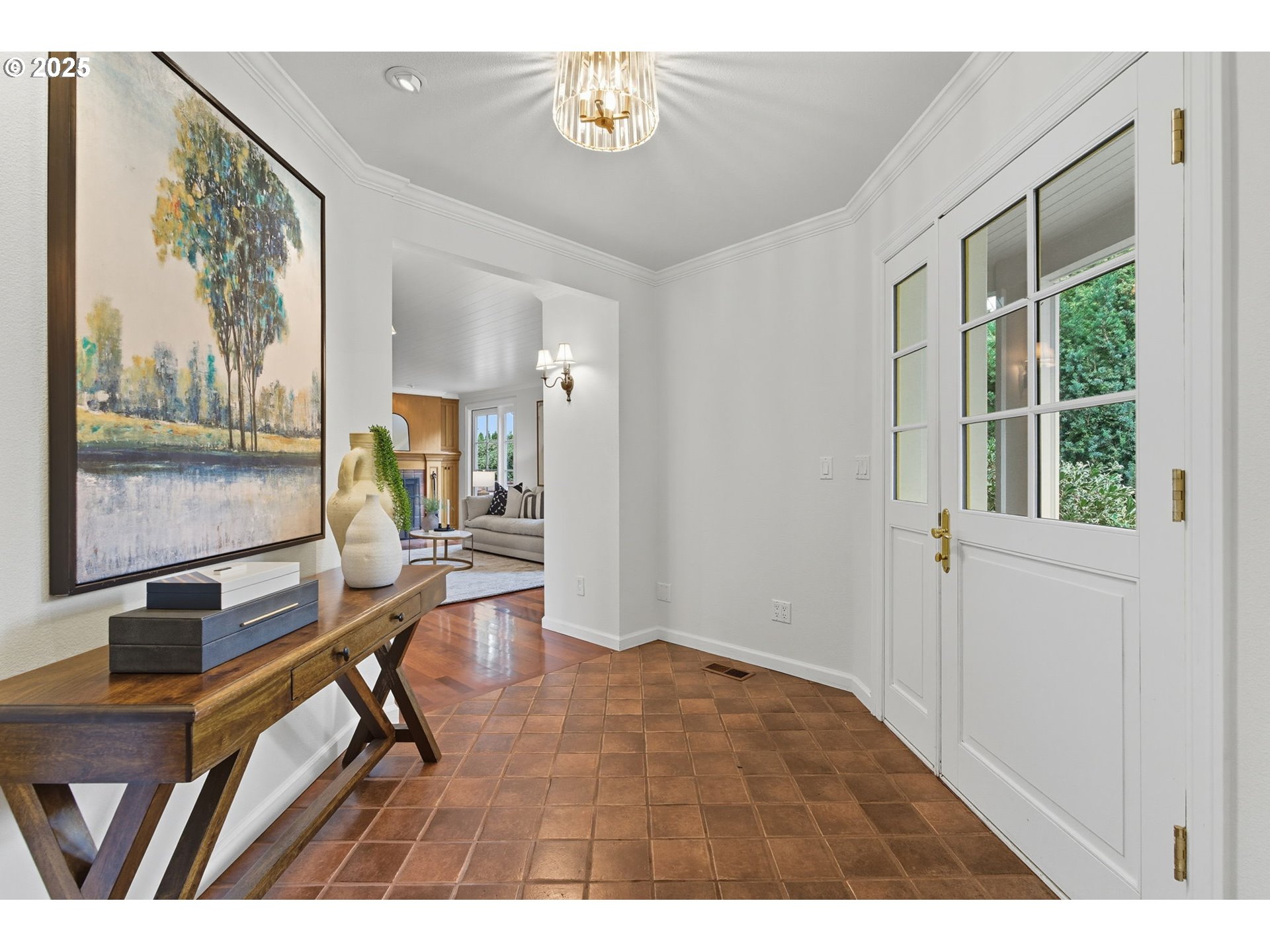 642 IRON MOUNTAIN BLVD