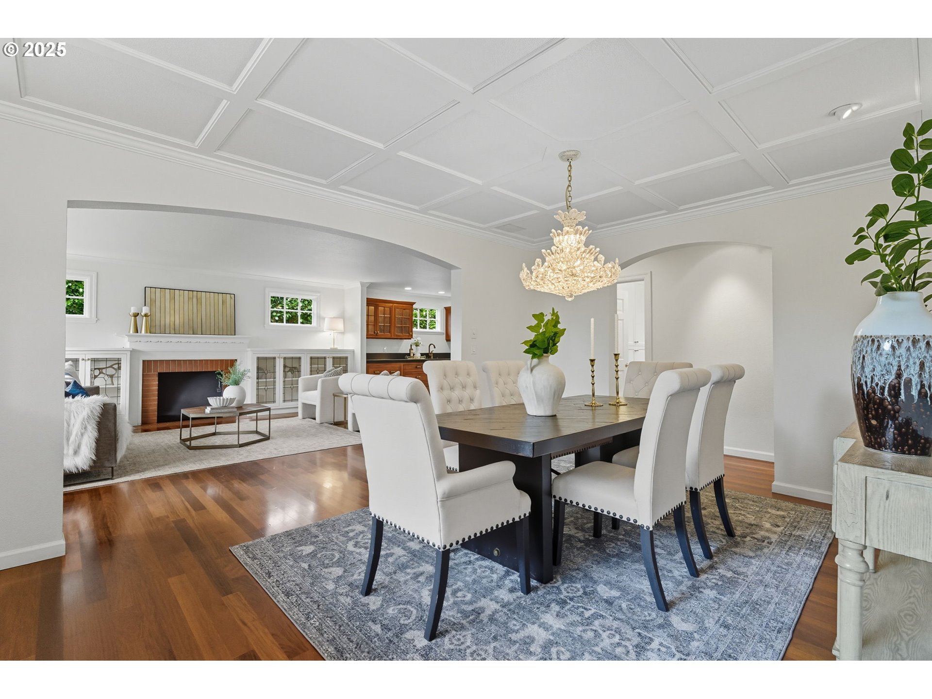 642 IRON MOUNTAIN BLVD