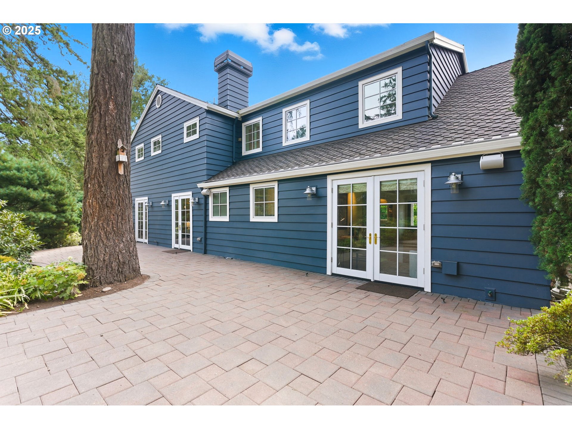 642 IRON MOUNTAIN BLVD