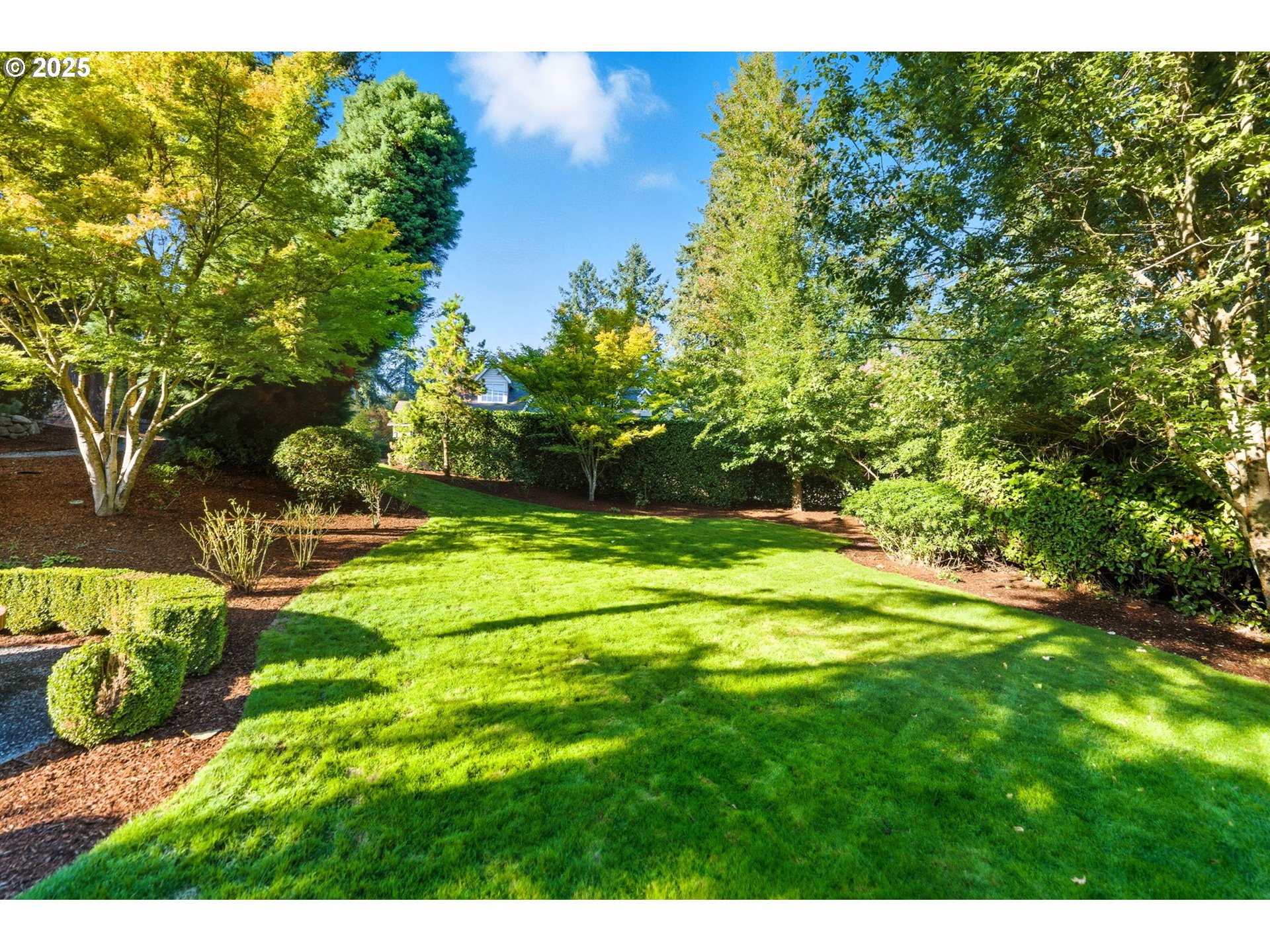 642 IRON MOUNTAIN BLVD