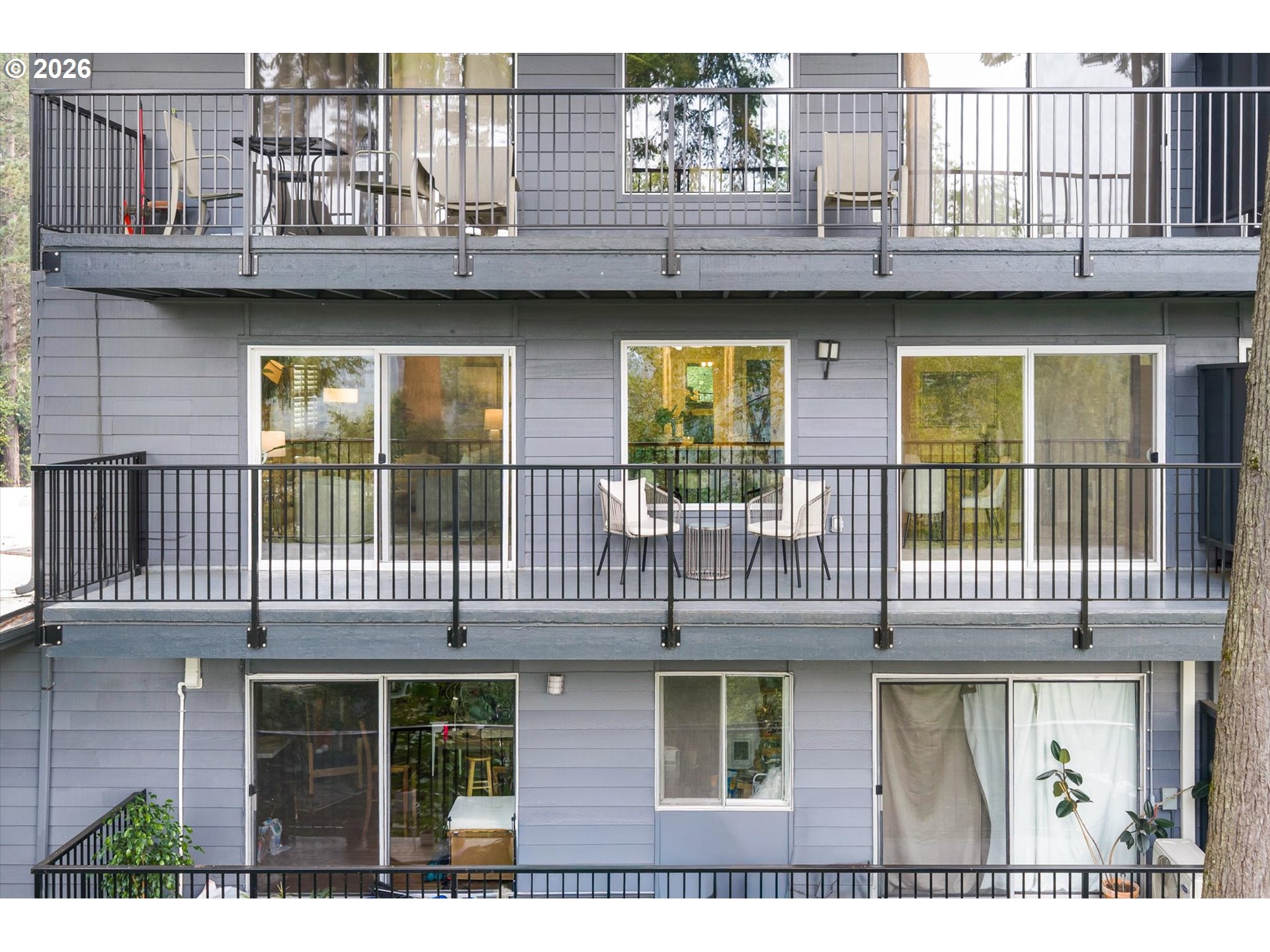 200 BURNHAM RD