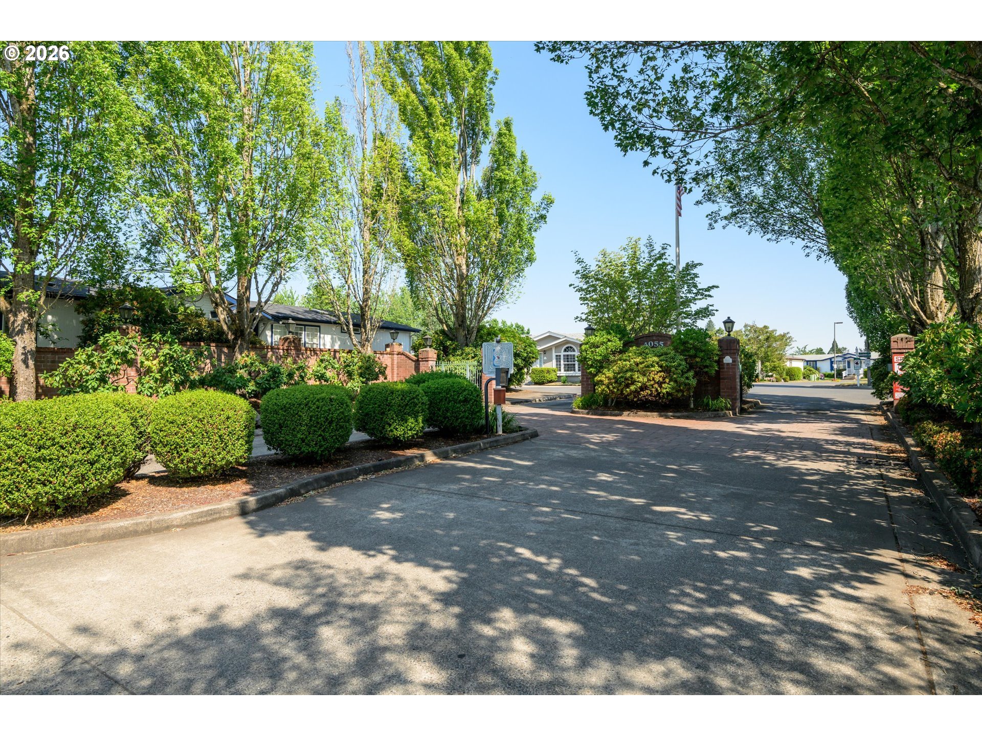 4055 ROYAL AVE 22