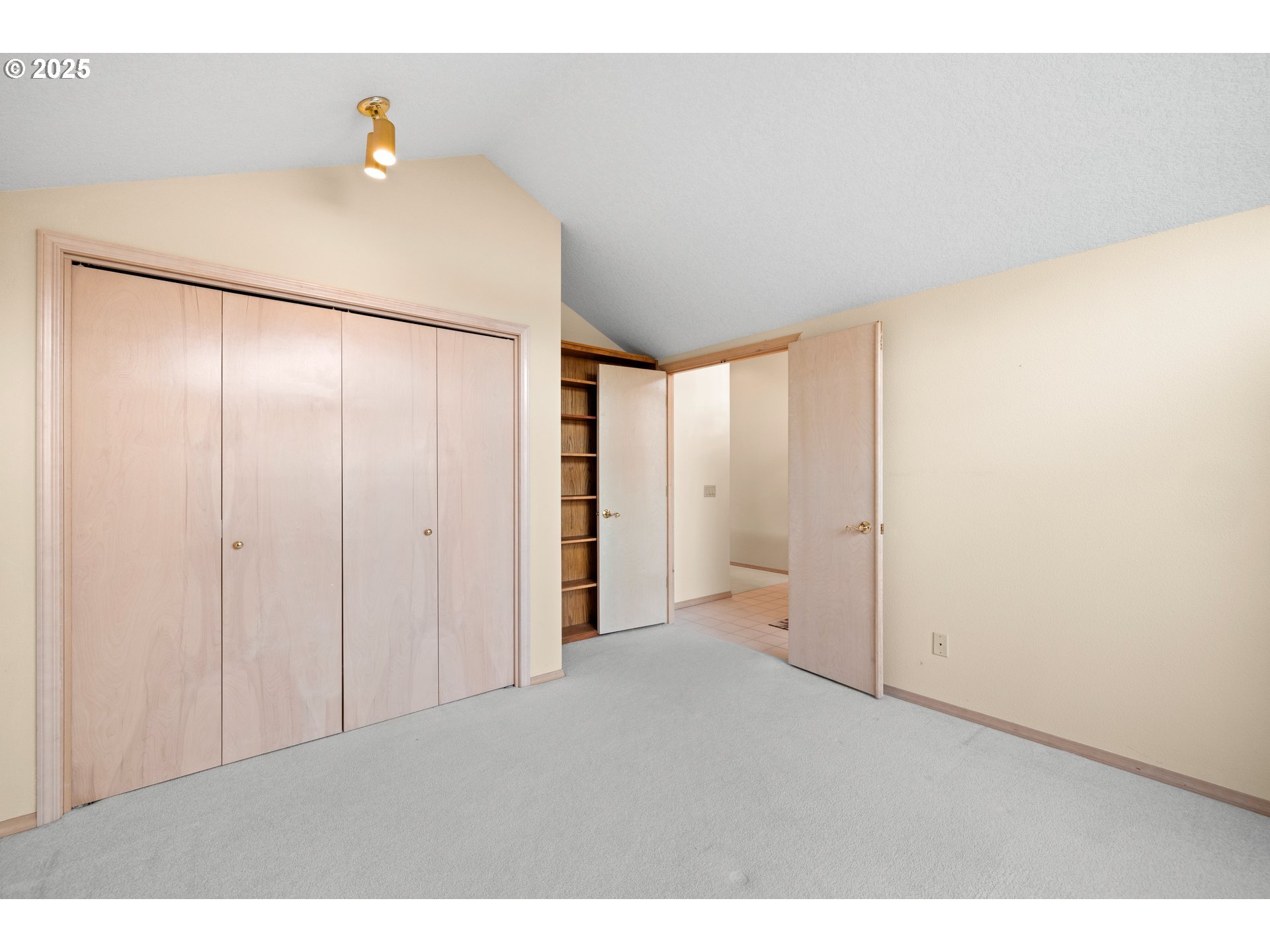 12690 SW PEACHVALE ST