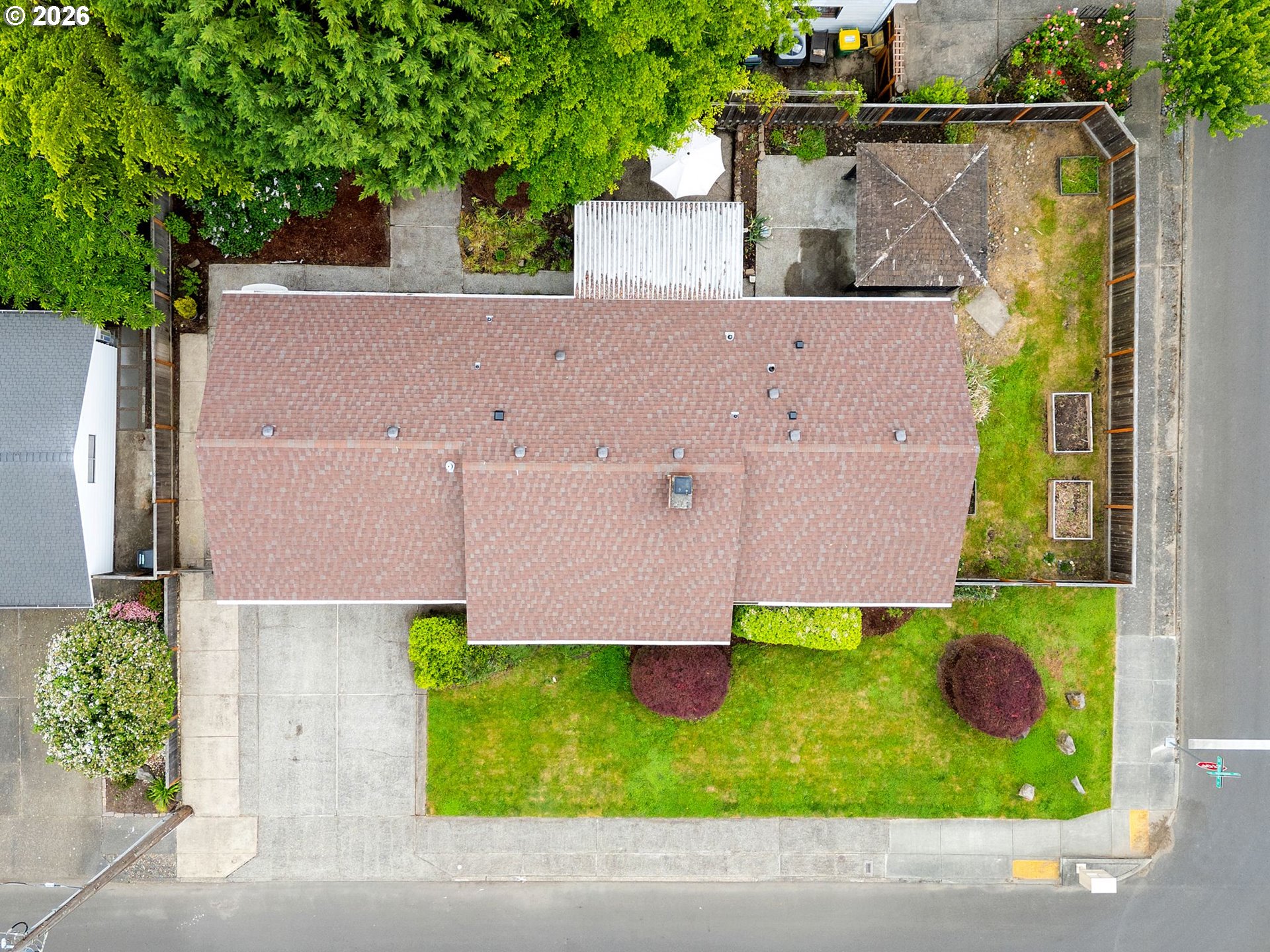 7470 SW HILLCREST PL