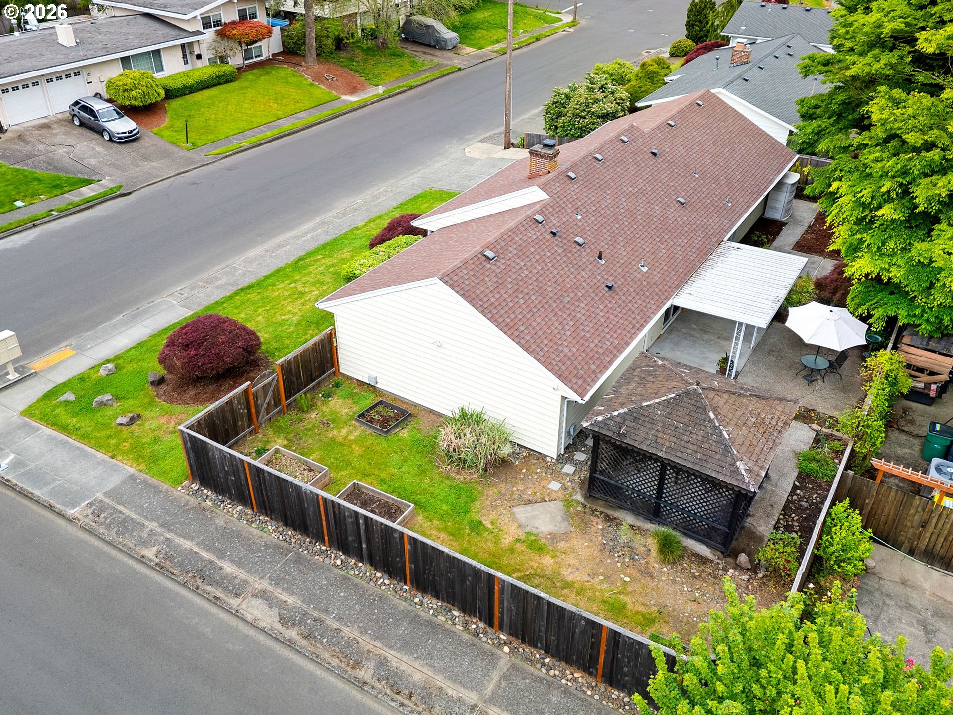 7470 SW HILLCREST PL