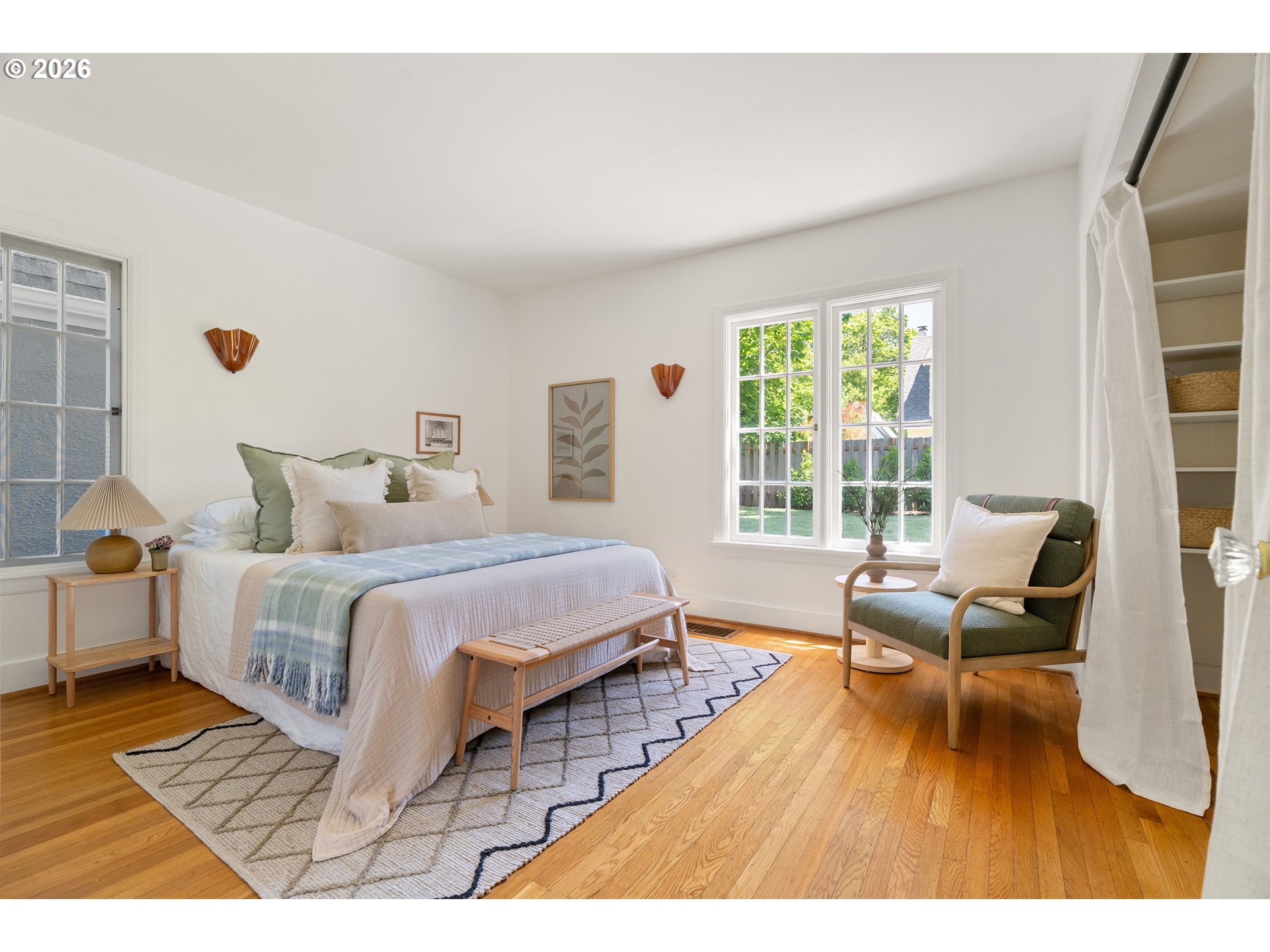 6216 SE REED COLLEGE PL