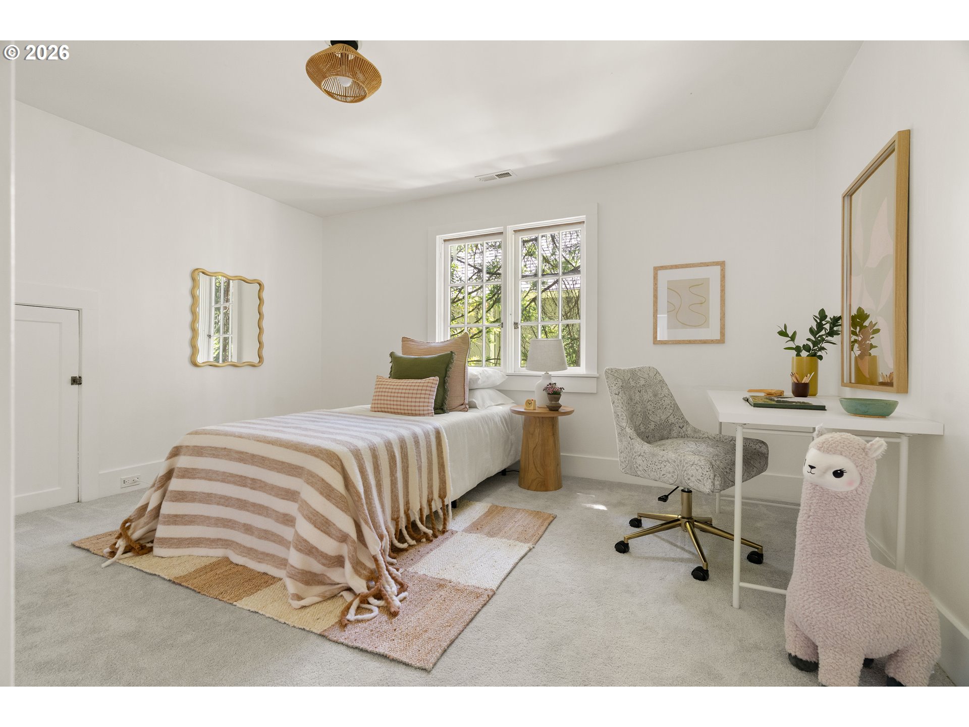 6216 SE REED COLLEGE PL