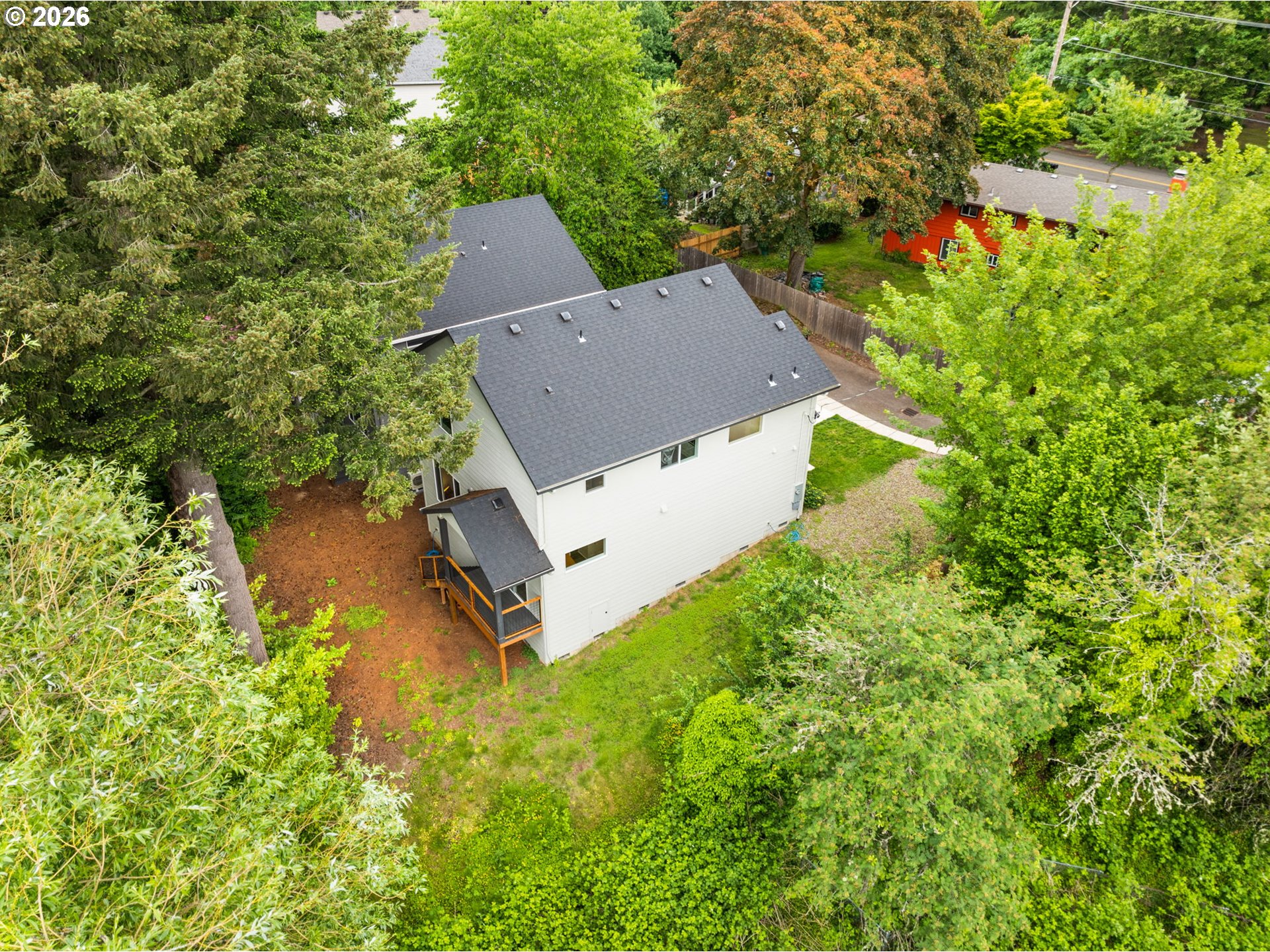 939 SE ROBERTS AVE