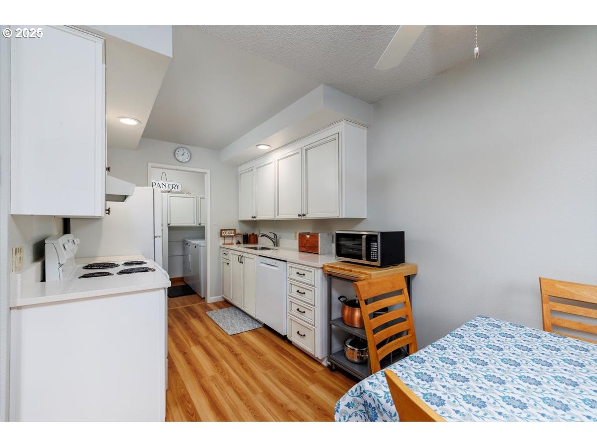 45 EAGLE CREST DR 415