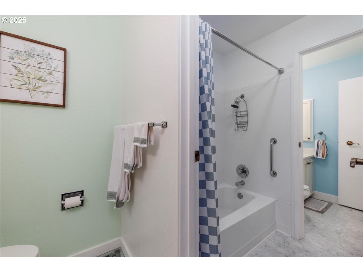 45 EAGLE CREST DR 415