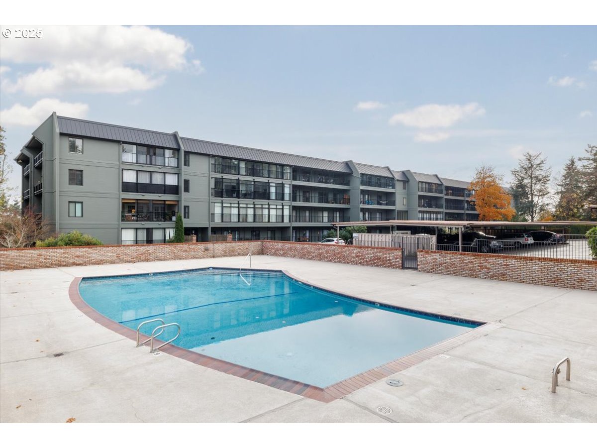 45 EAGLE CREST DR 415