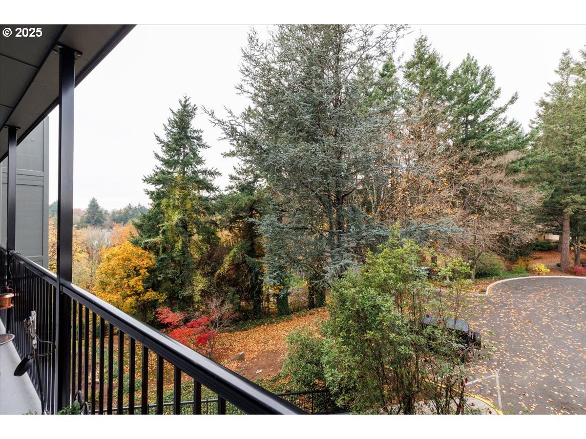 45 EAGLE CREST DR 415