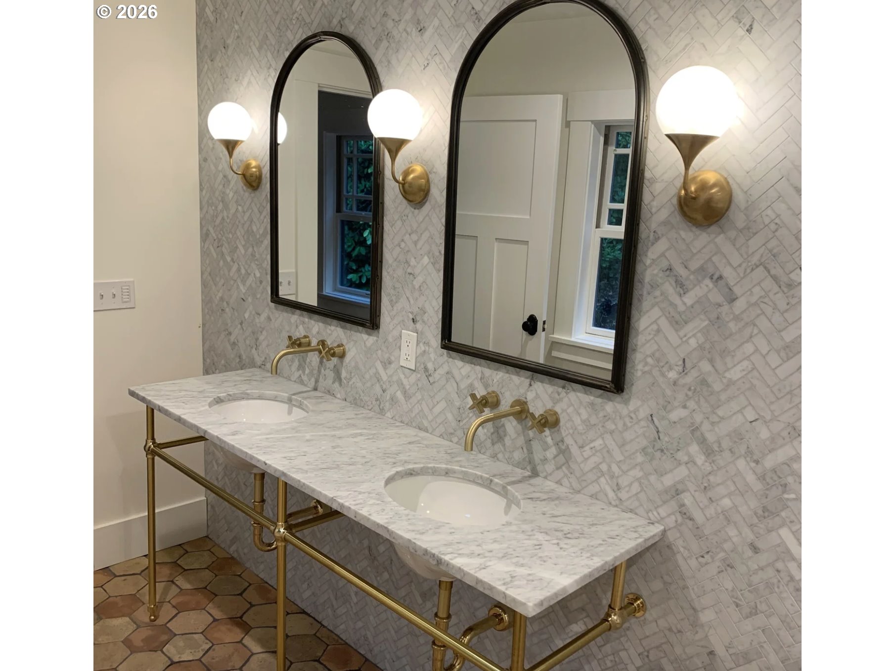 4323 SW HAMILTON TER