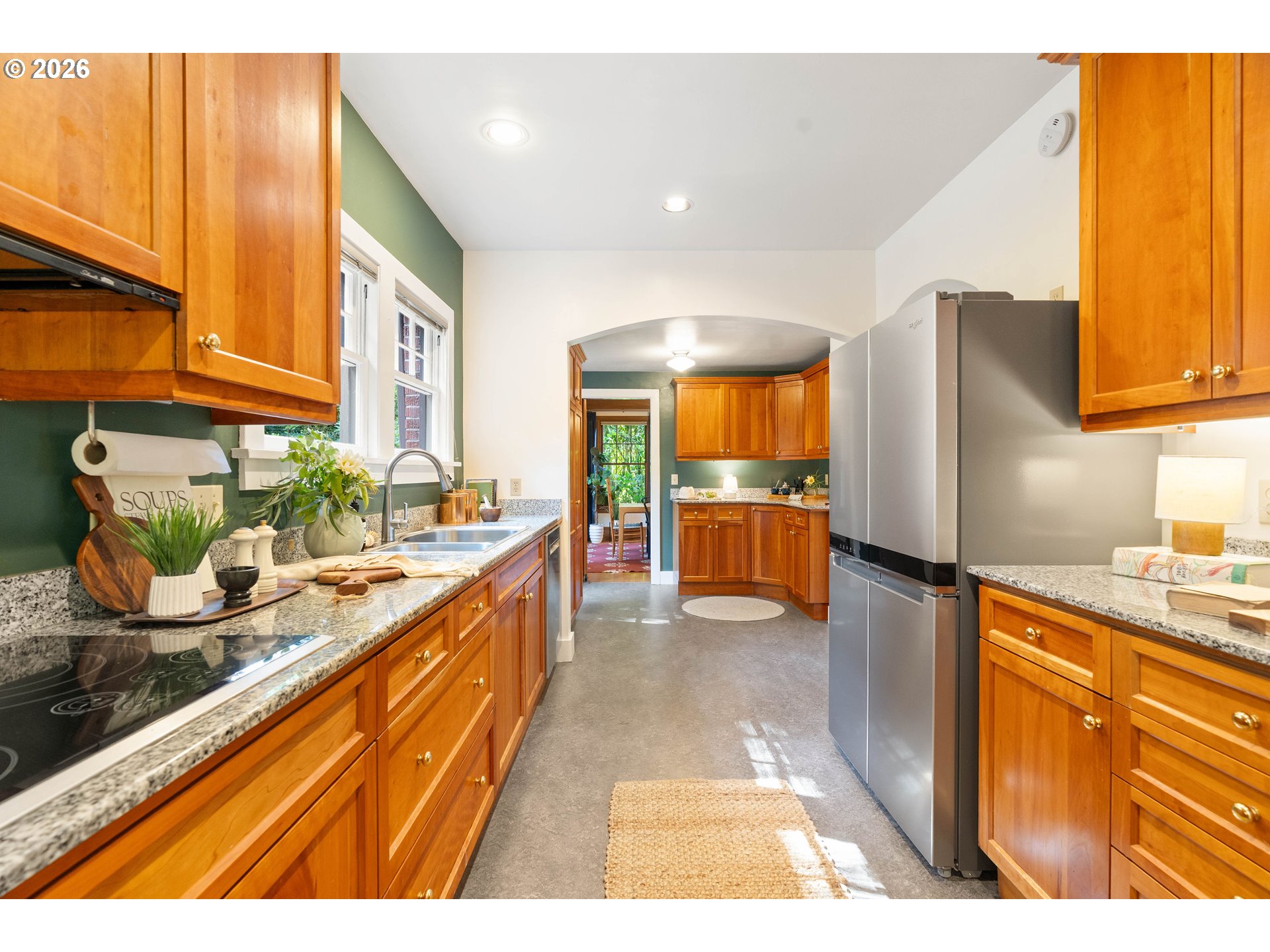 4500 SW LAURELWOOD AVE