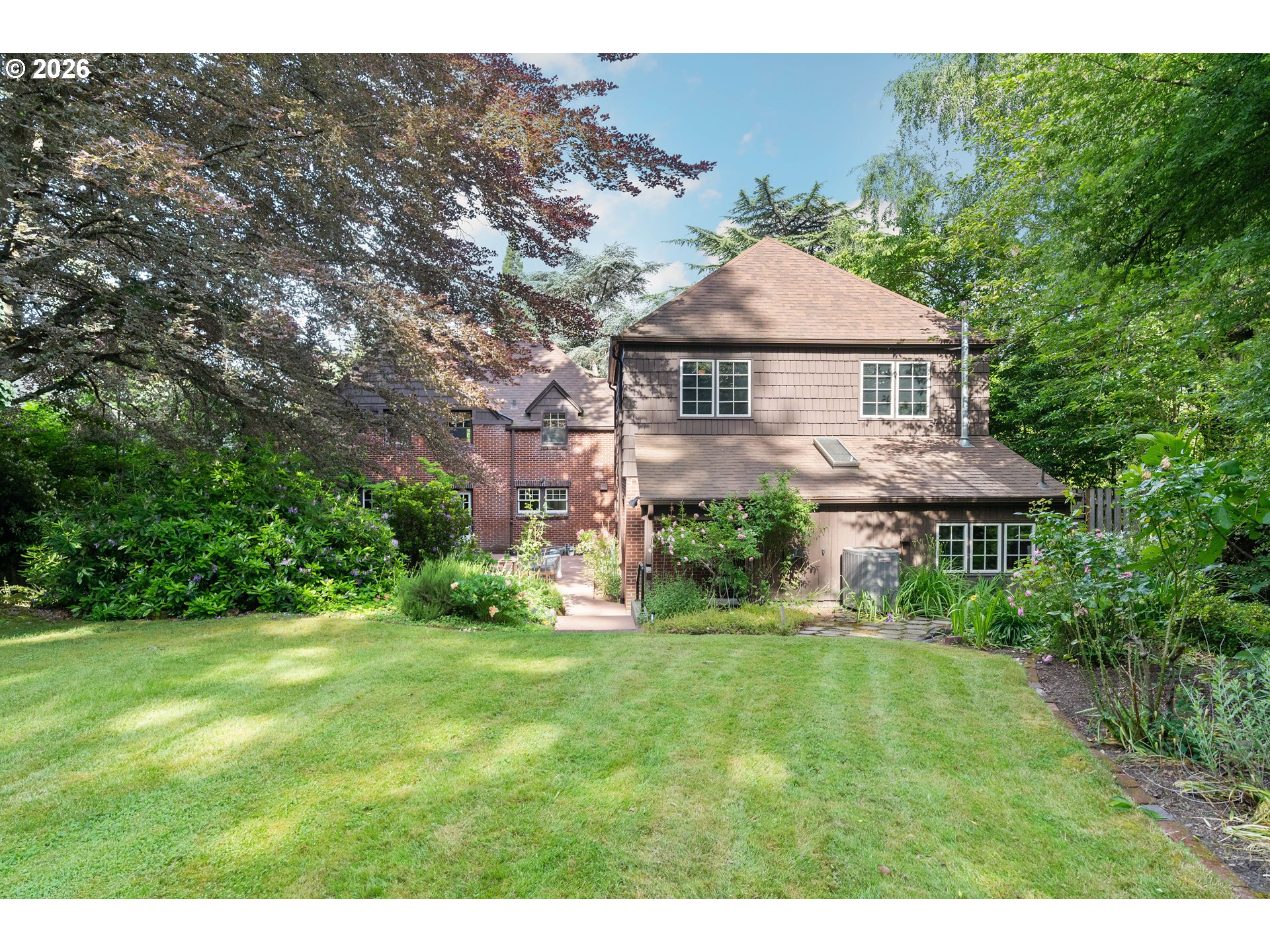4500 SW LAURELWOOD AVE