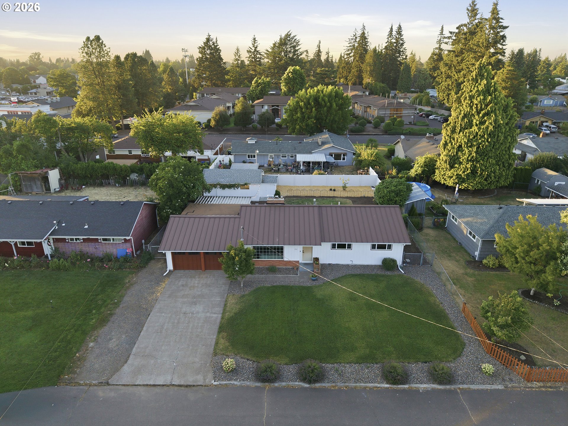 797 APPLE BLOSSOM AVE