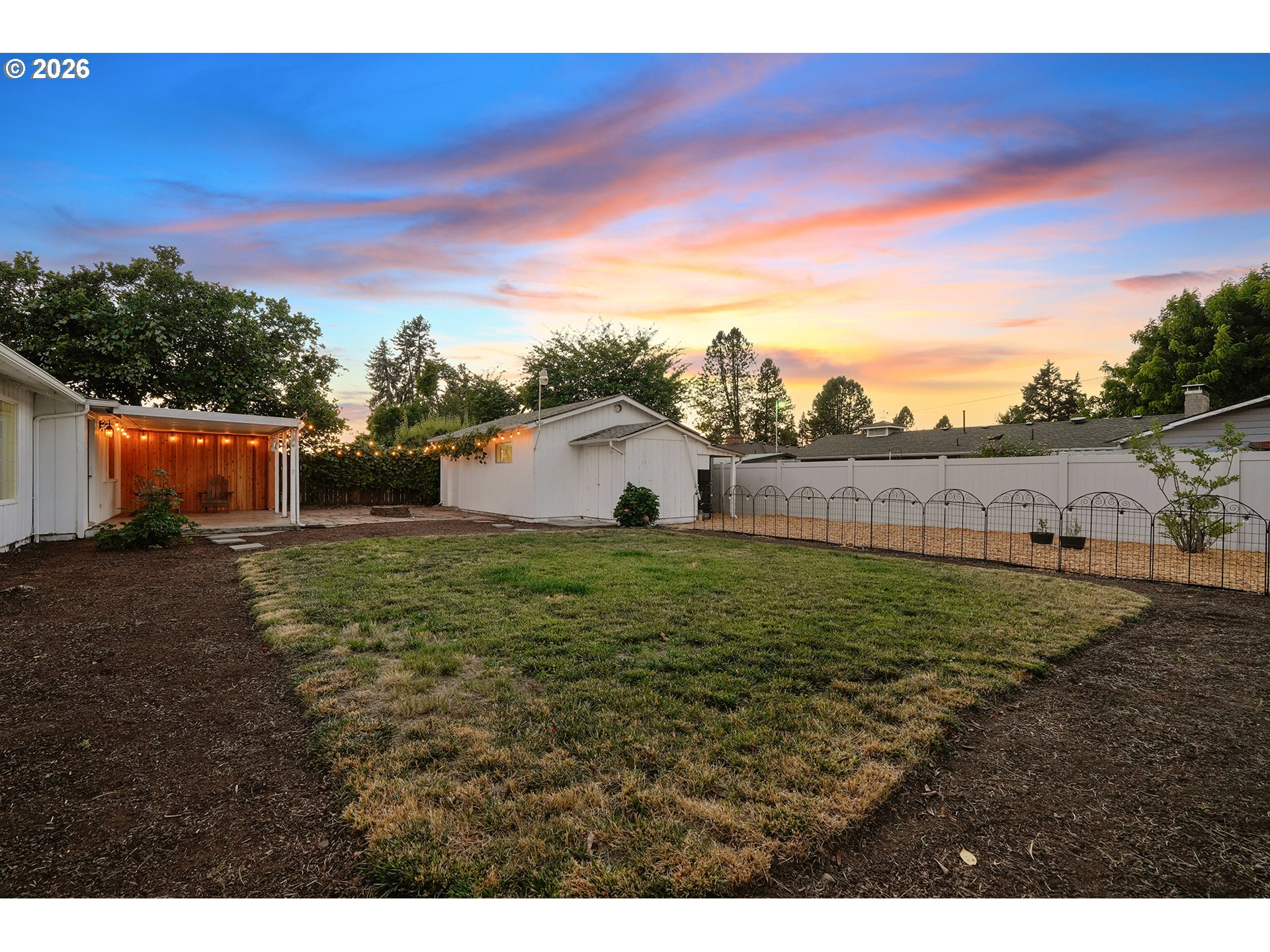 797 APPLE BLOSSOM AVE