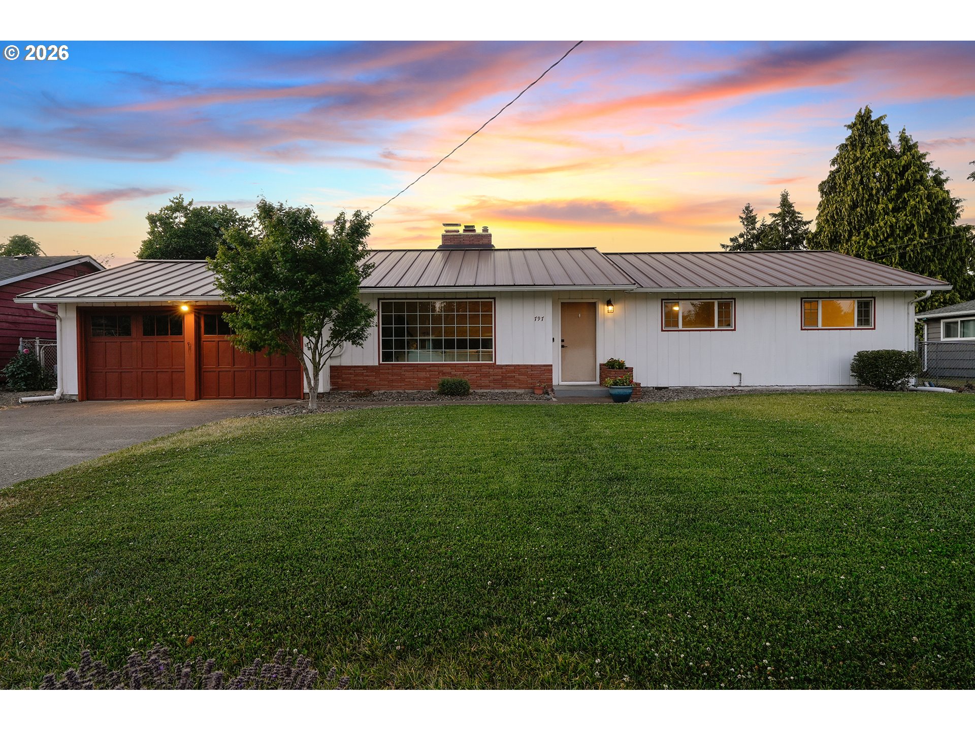 797 APPLE BLOSSOM AVE