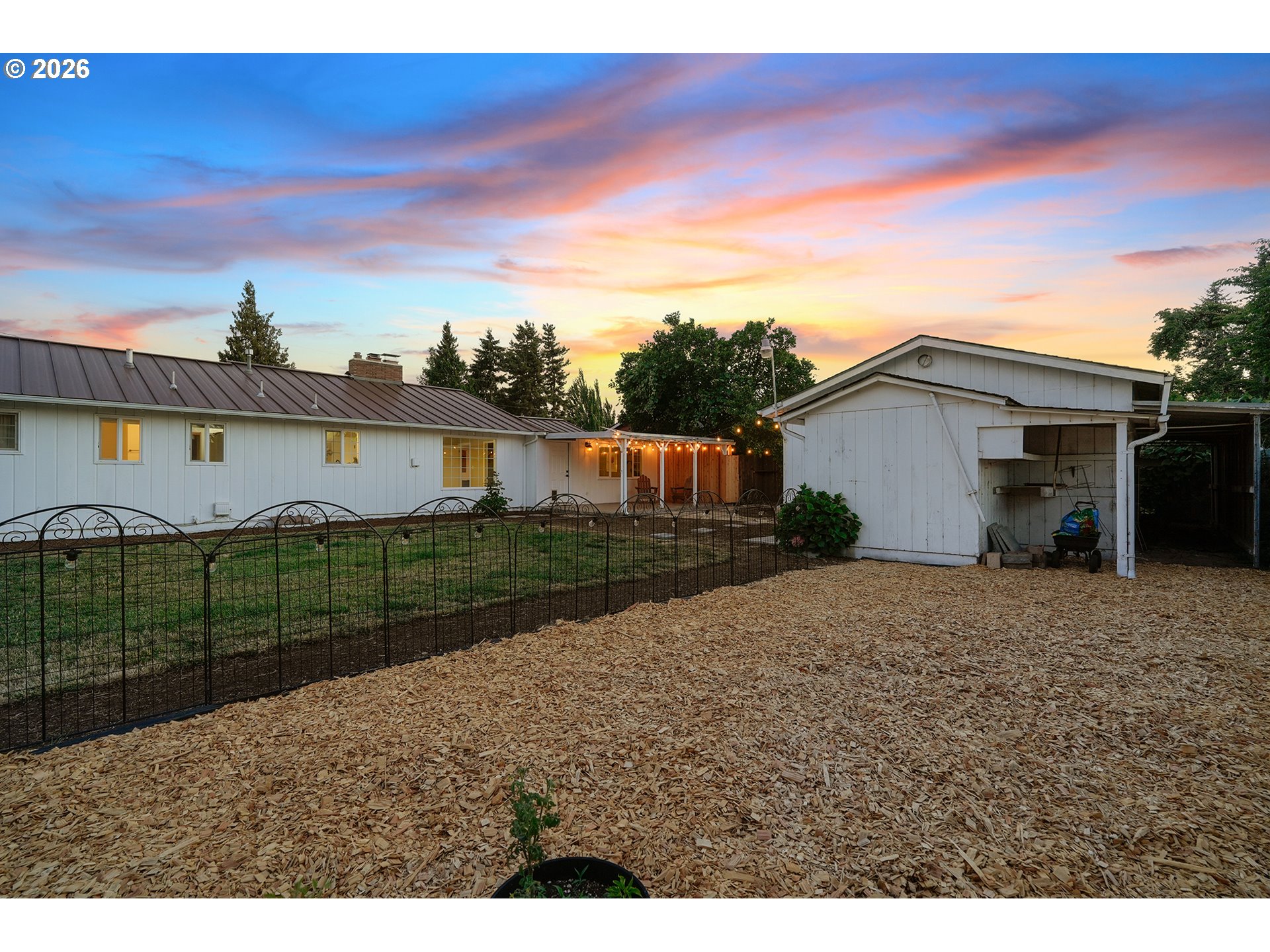 797 APPLE BLOSSOM AVE