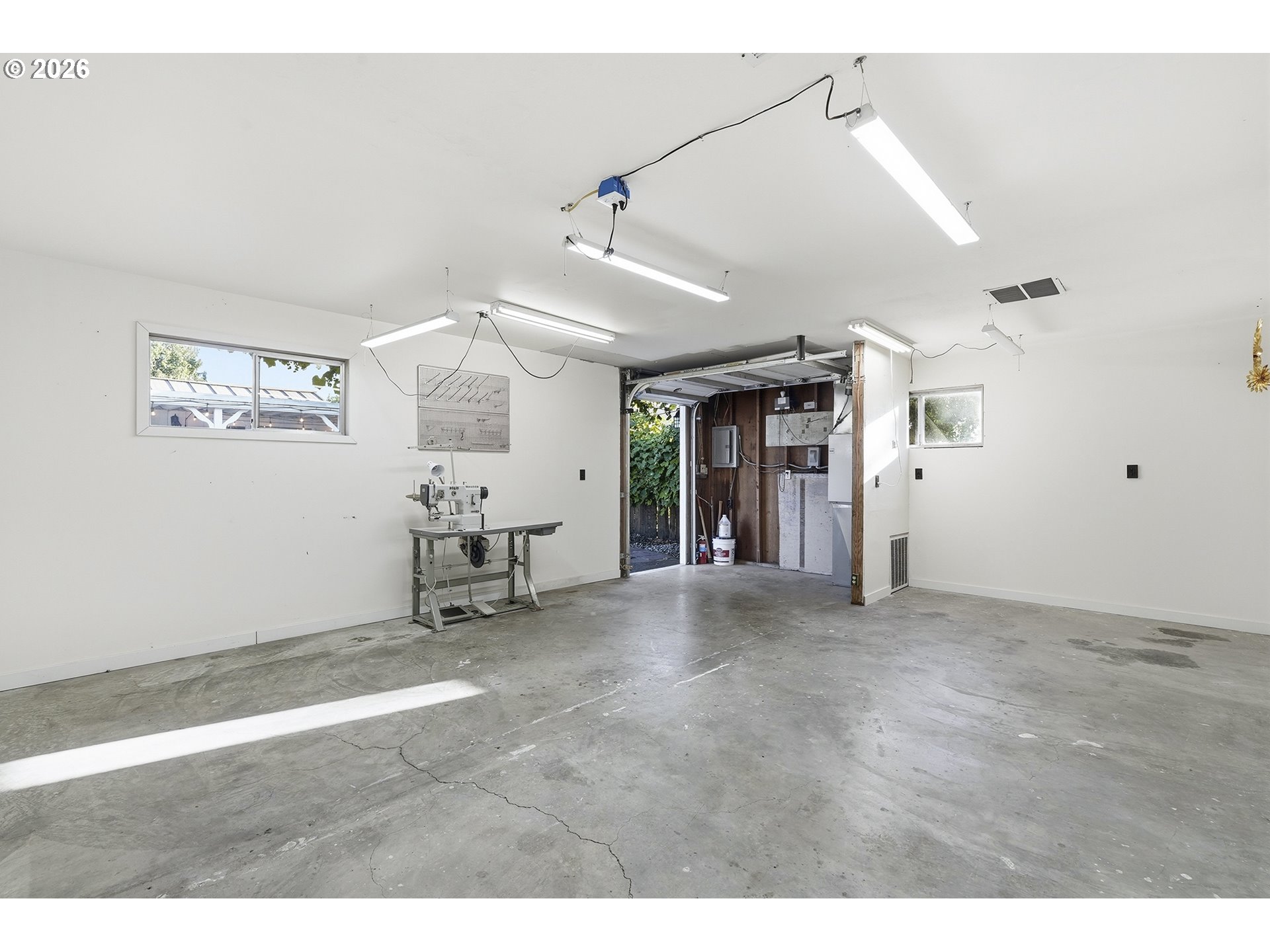 797 APPLE BLOSSOM AVE