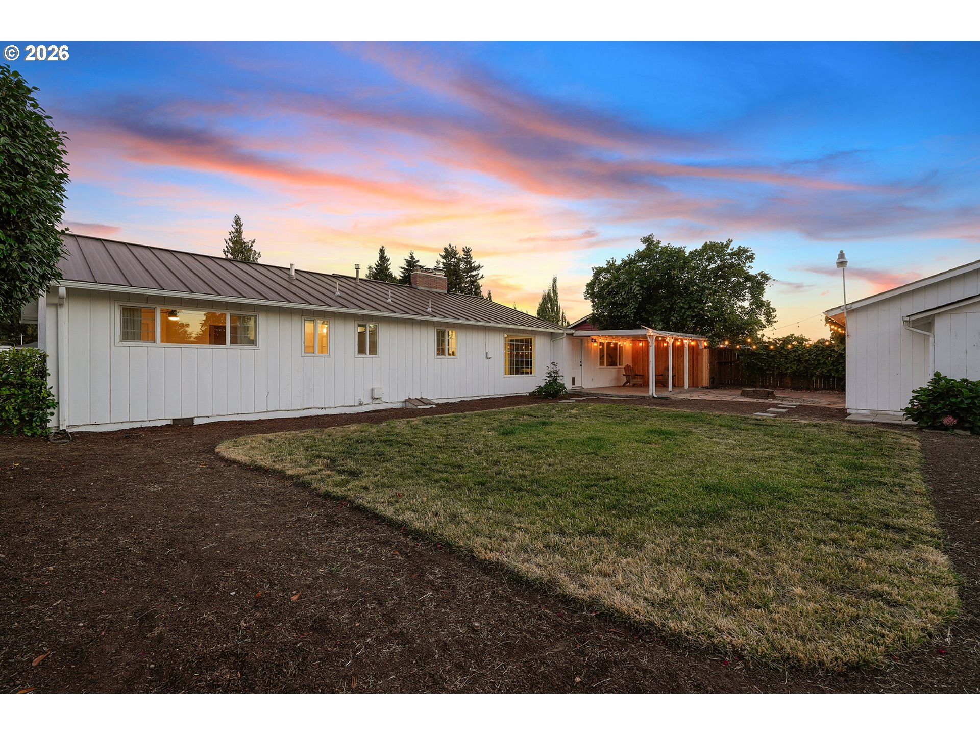 797 APPLE BLOSSOM AVE
