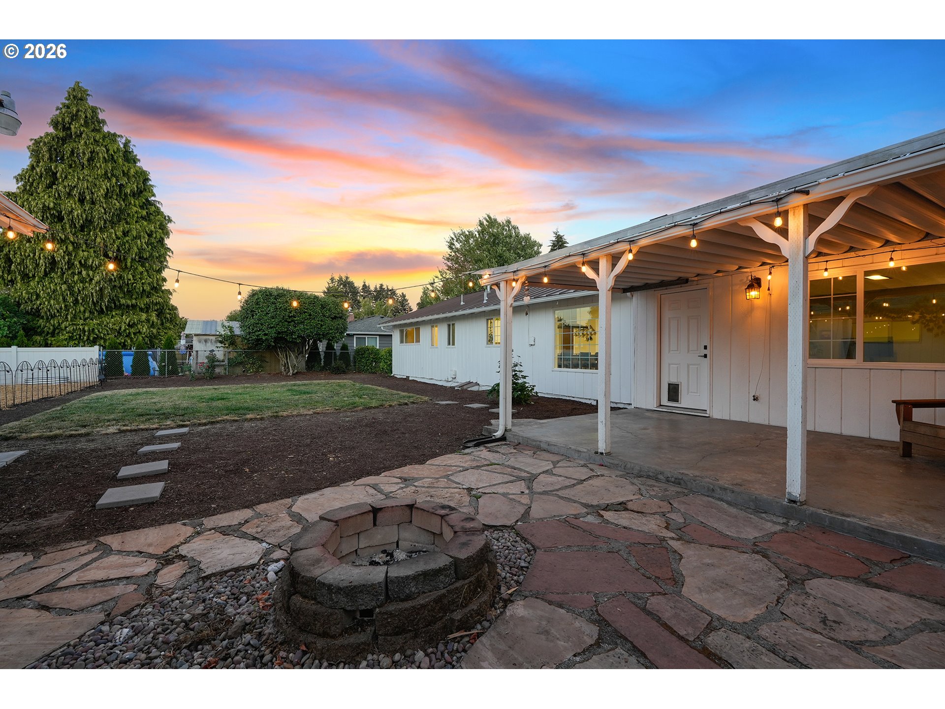 797 APPLE BLOSSOM AVE