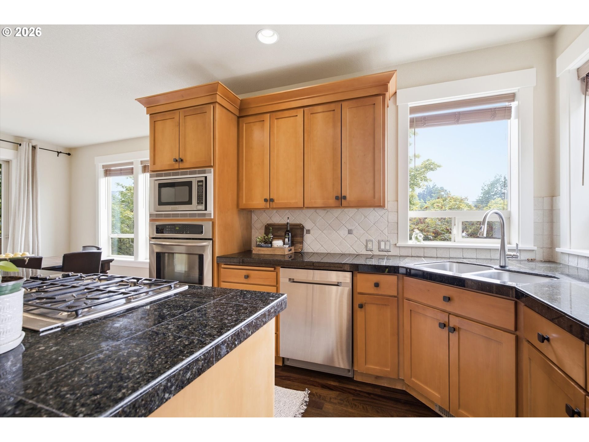 11090 NW CRYSTAL CREEK LN