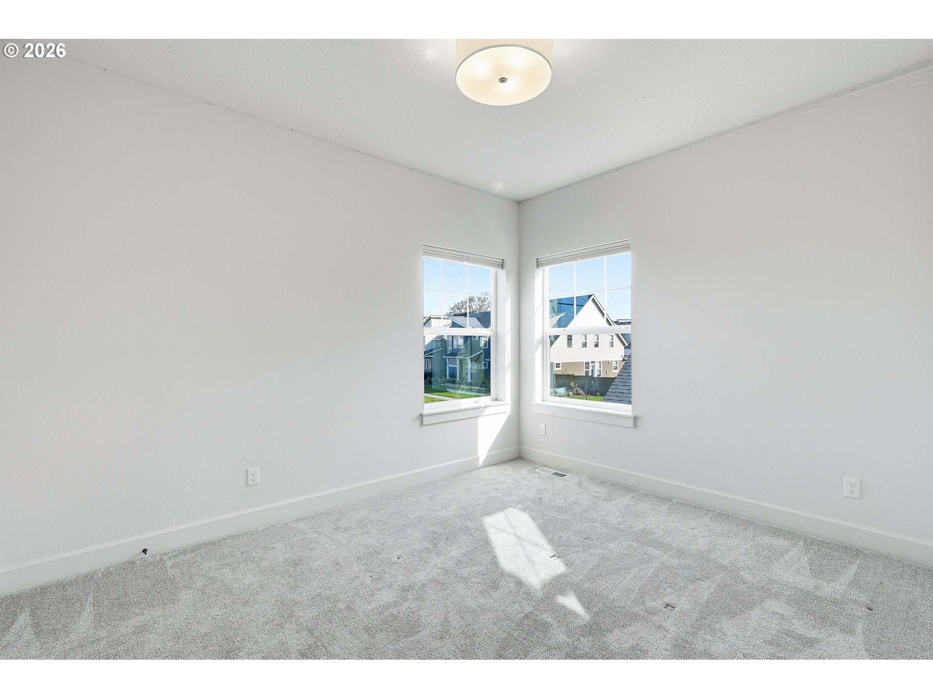 7039 SE CHINQUAPIN DR