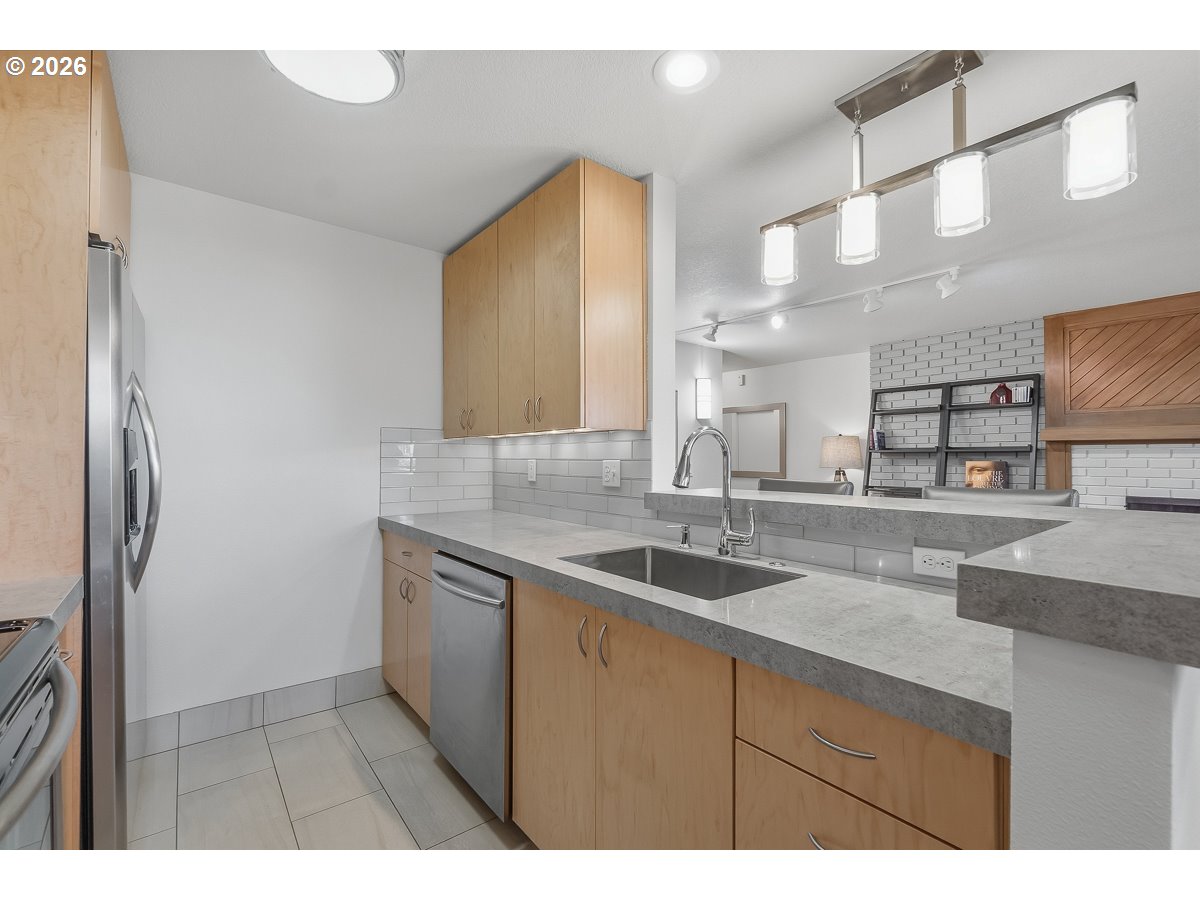 200 BURNHAM RD 103