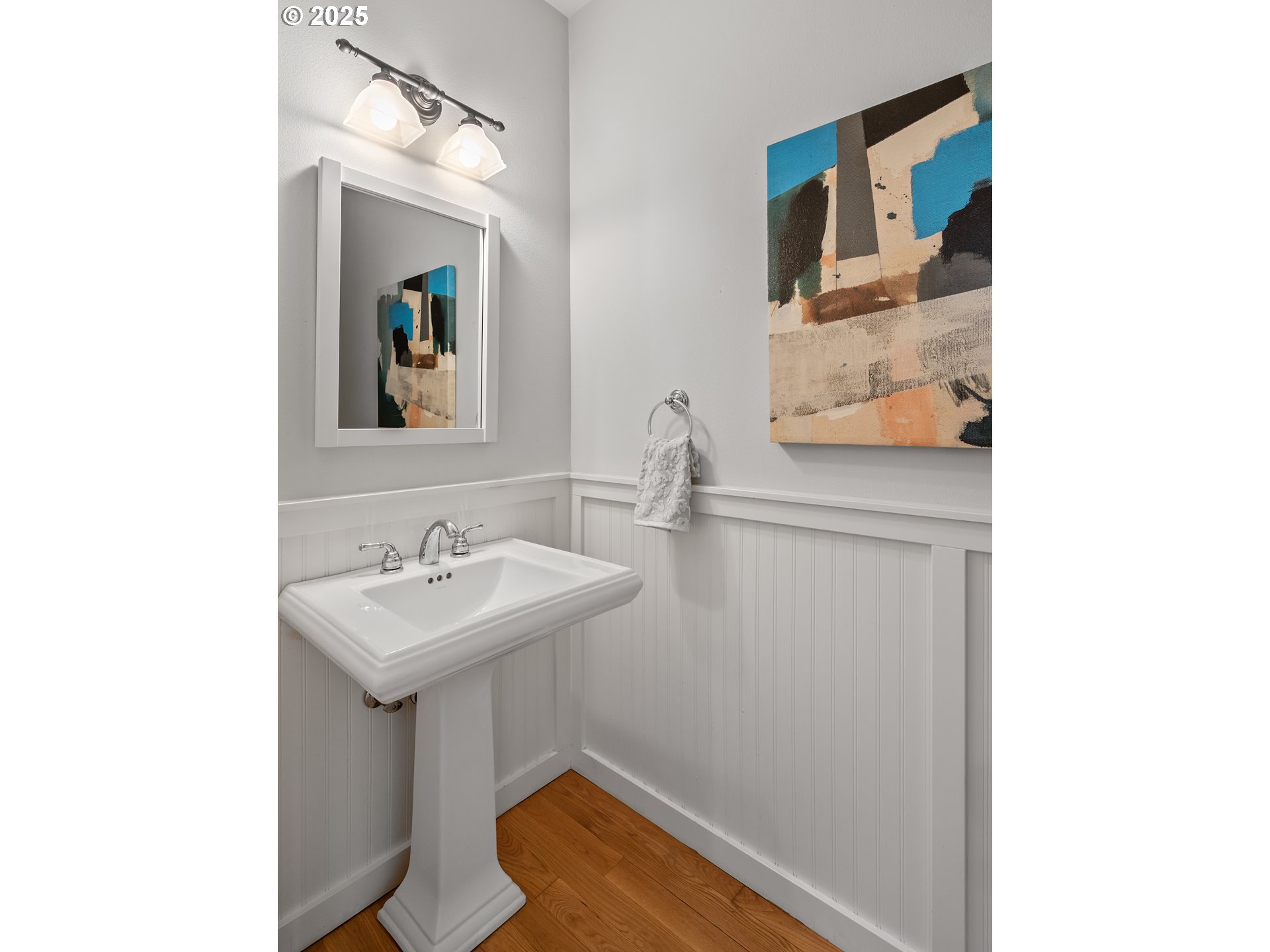 4646 N COMMERCIAL AVE