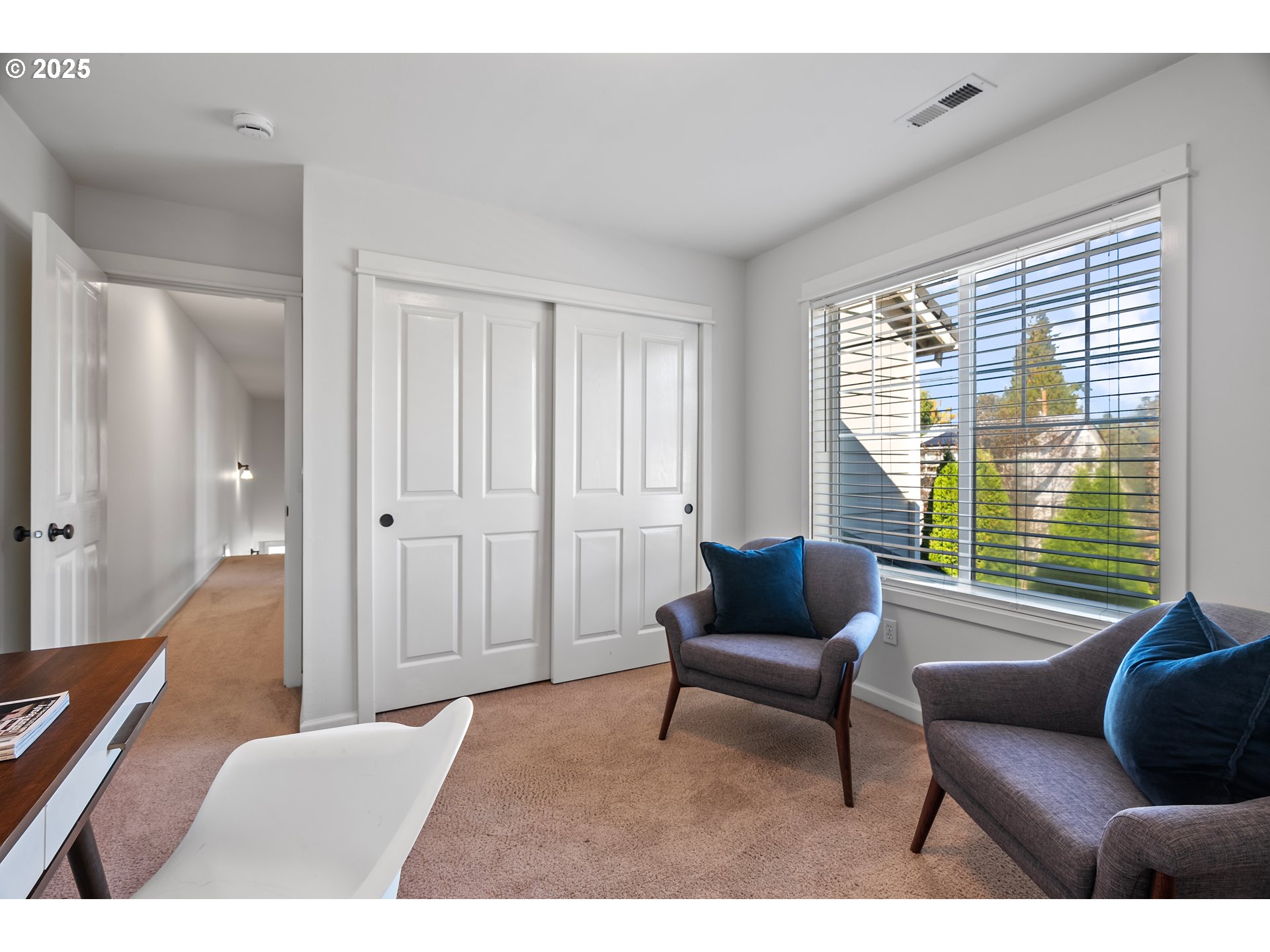 4646 N COMMERCIAL AVE