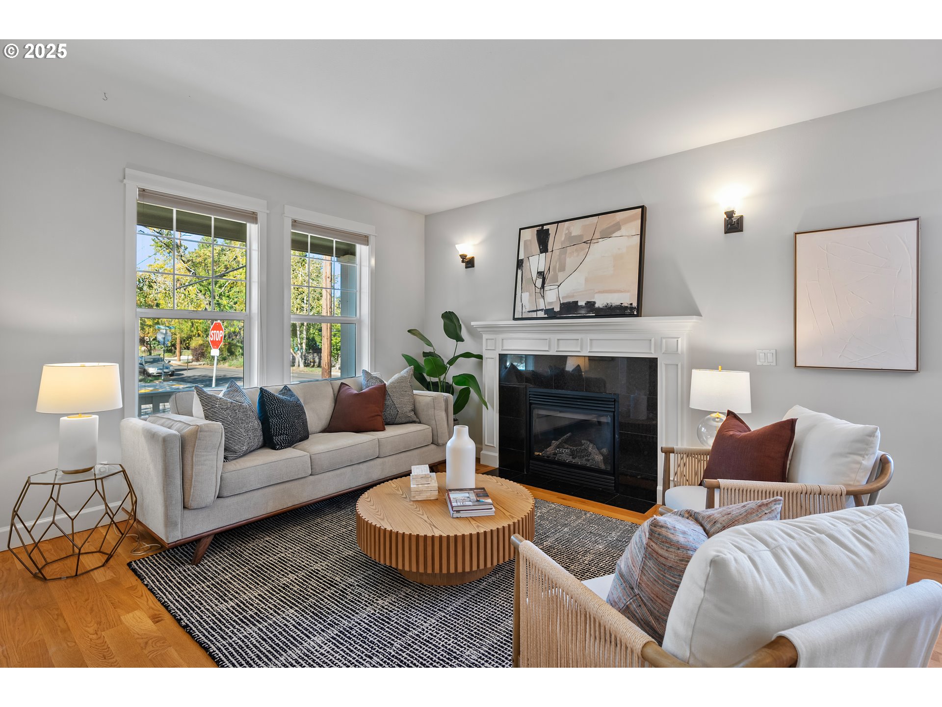 4646 N COMMERCIAL AVE