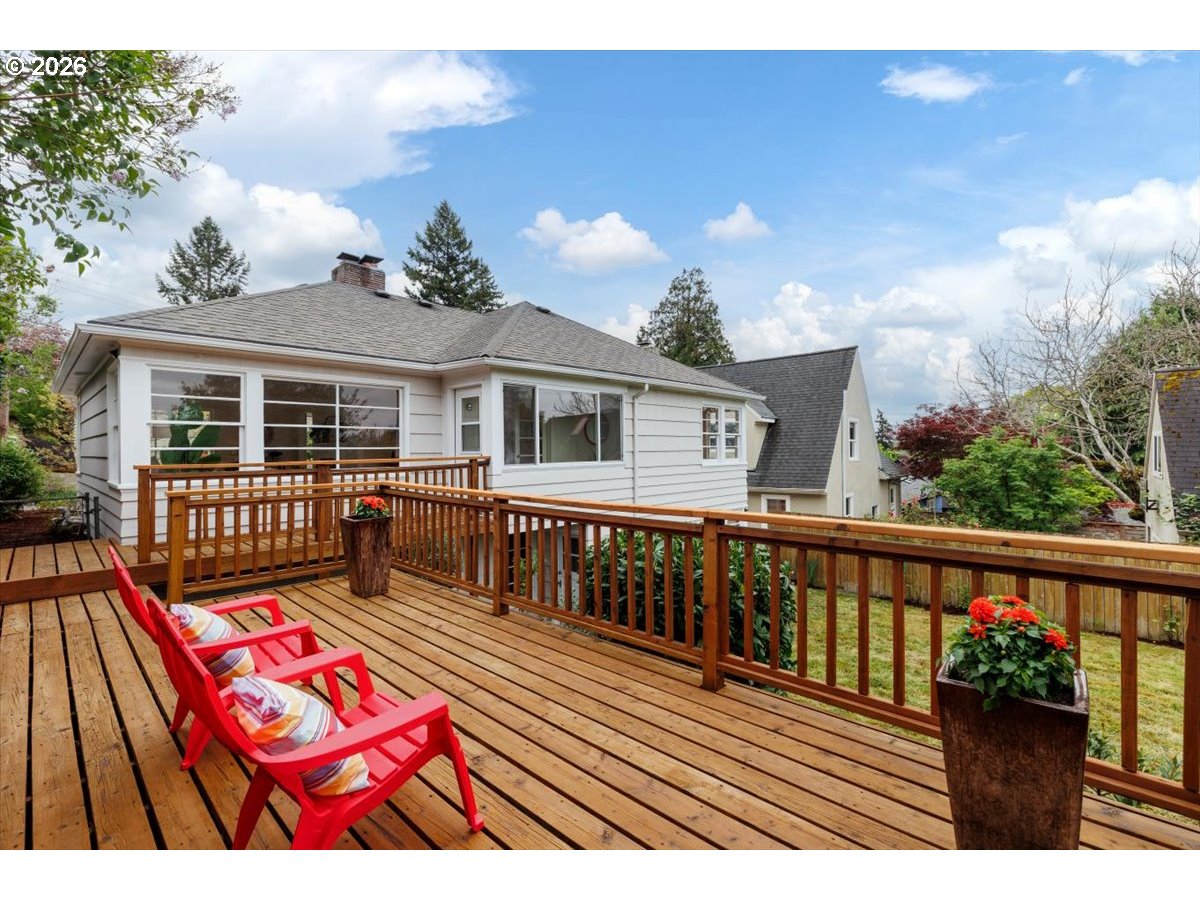 4205 NE 18TH AVE