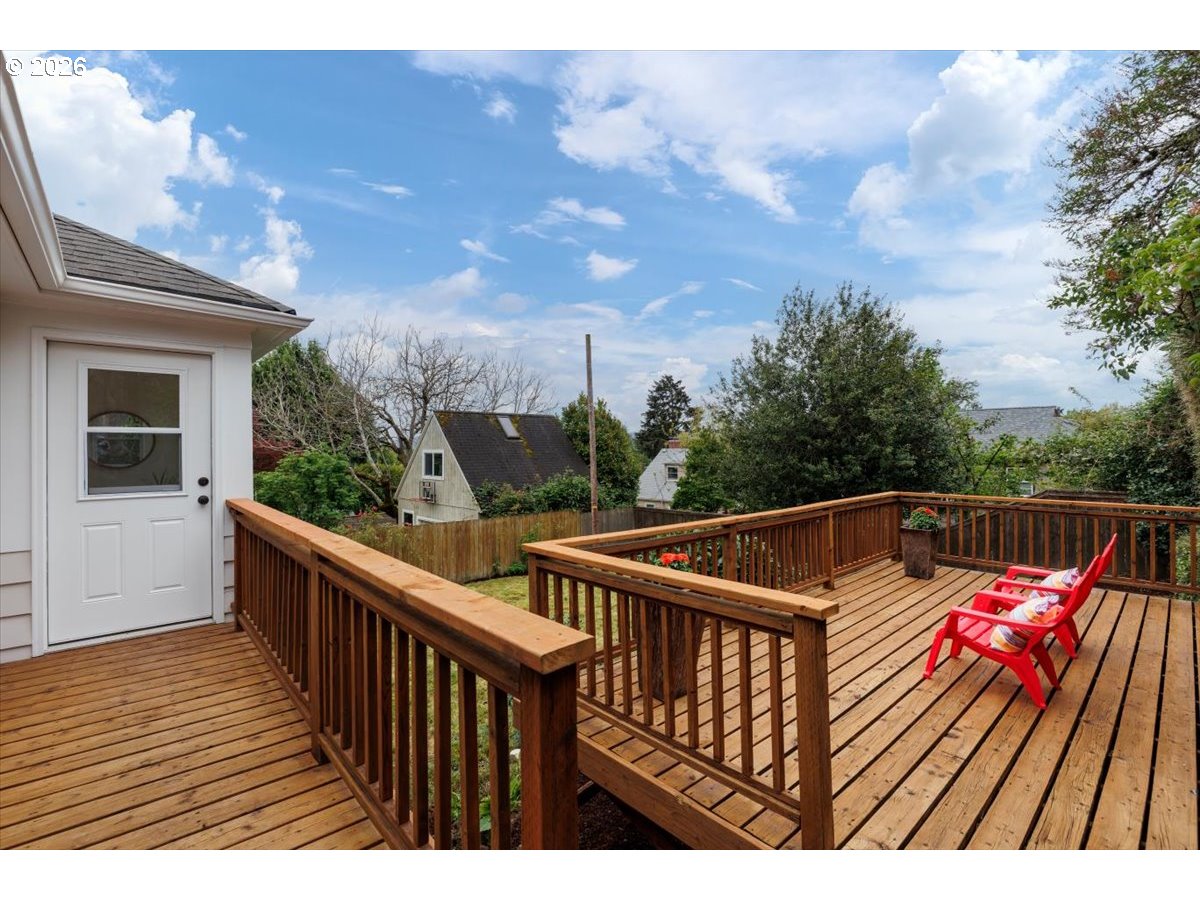 4205 NE 18TH AVE