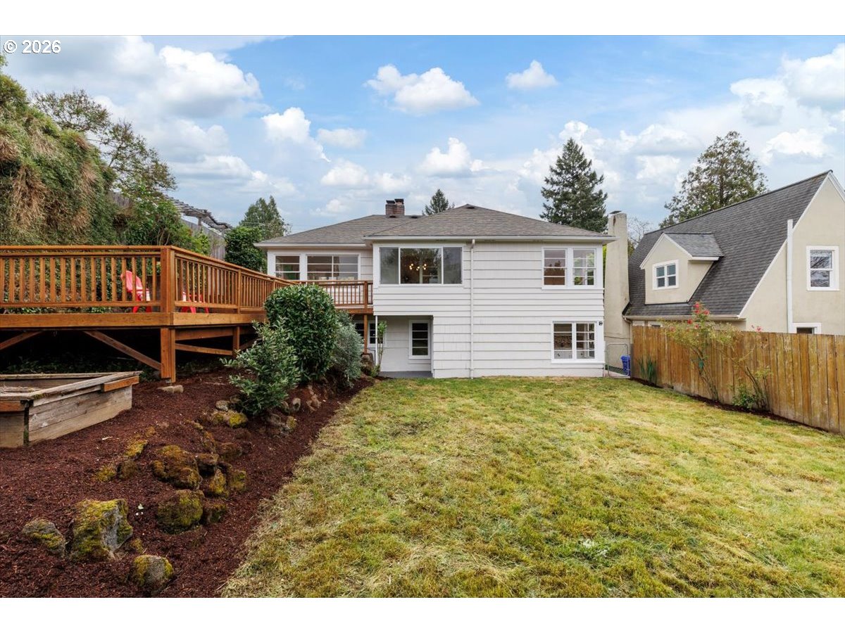 4205 NE 18TH AVE