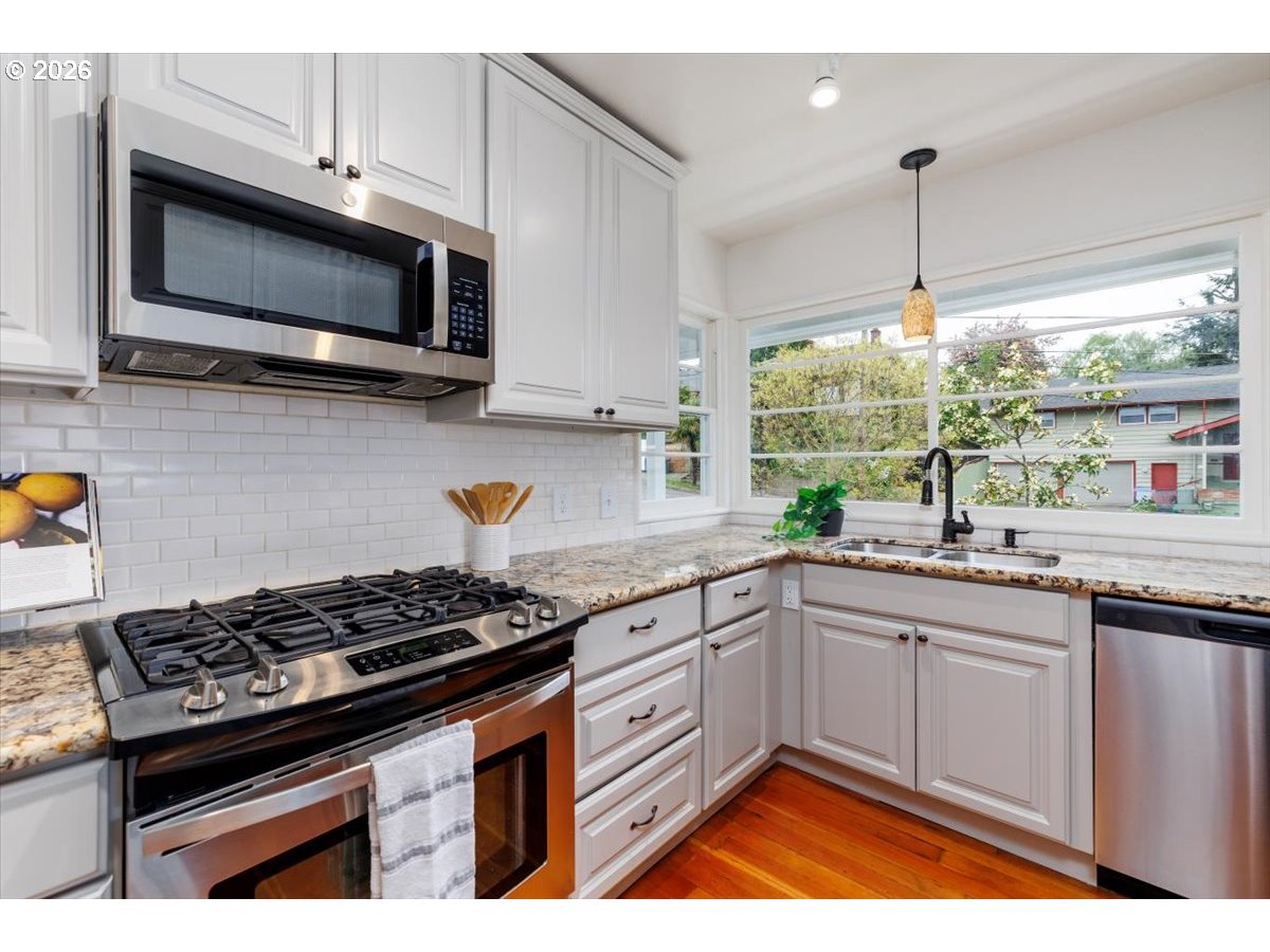 4205 NE 18TH AVE