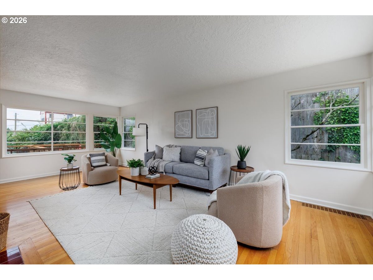4205 NE 18TH AVE