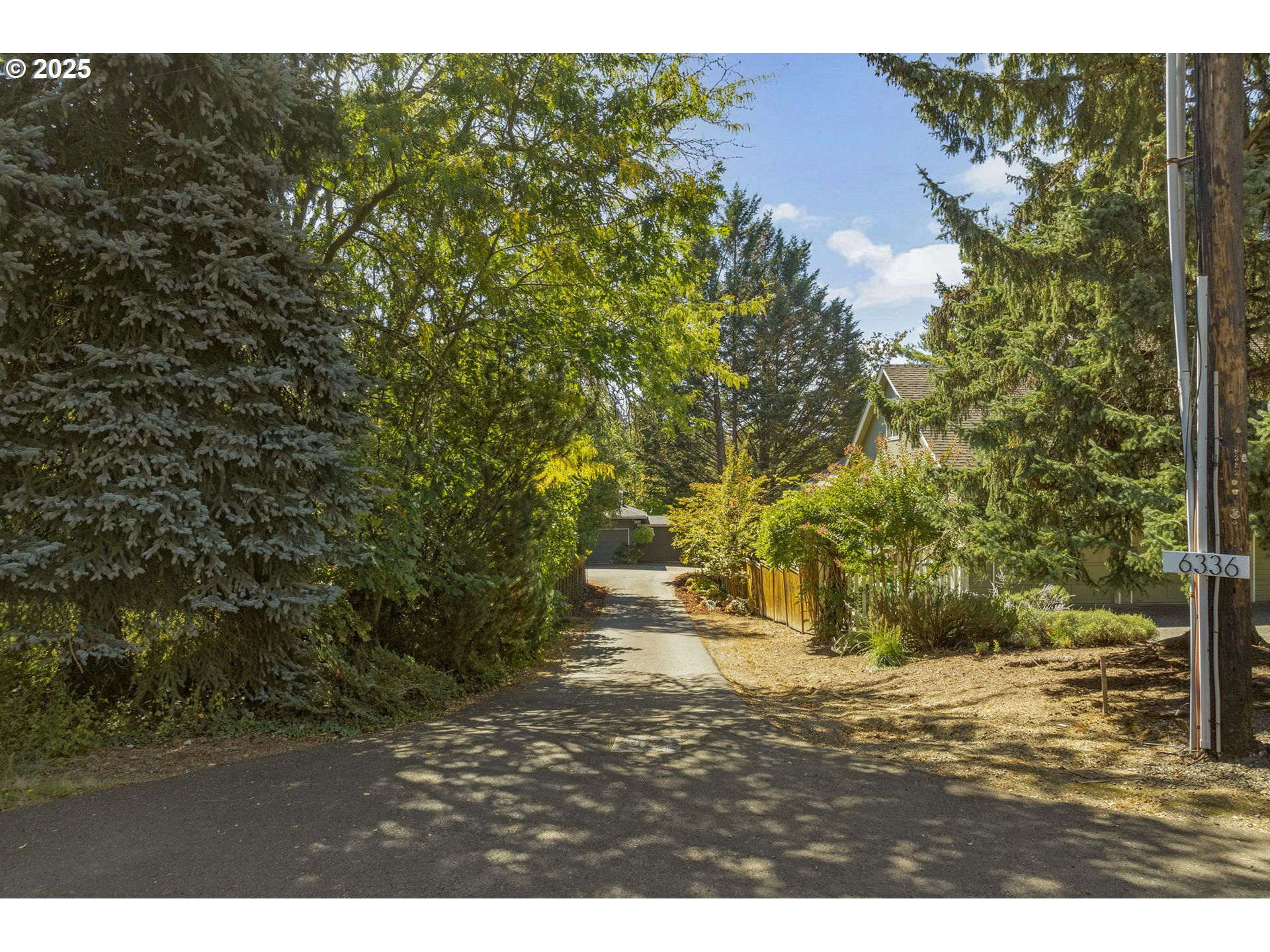 6336 SW SEYMOUR ST B