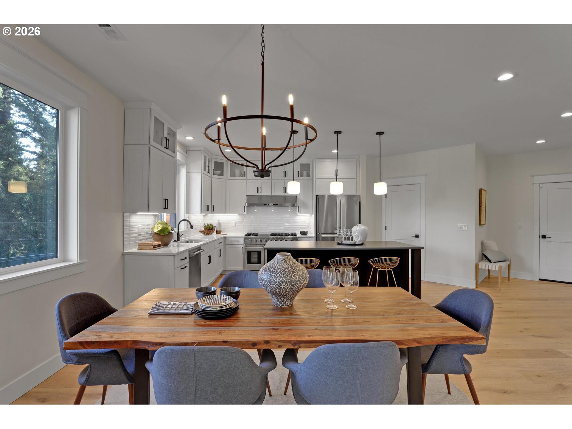 4022 SE ALDERCREST RD