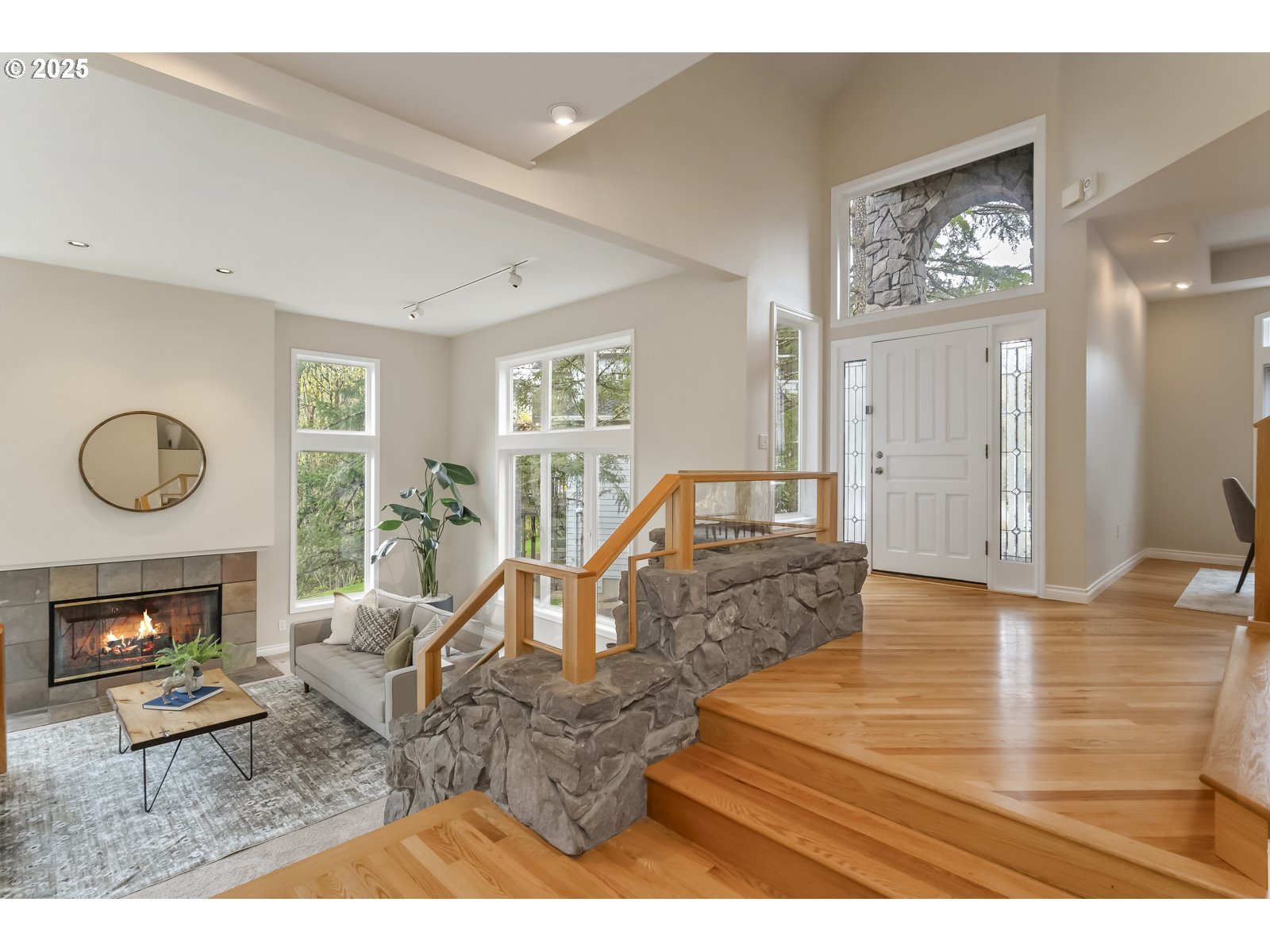 1916 NW RUNNYMEADE CT