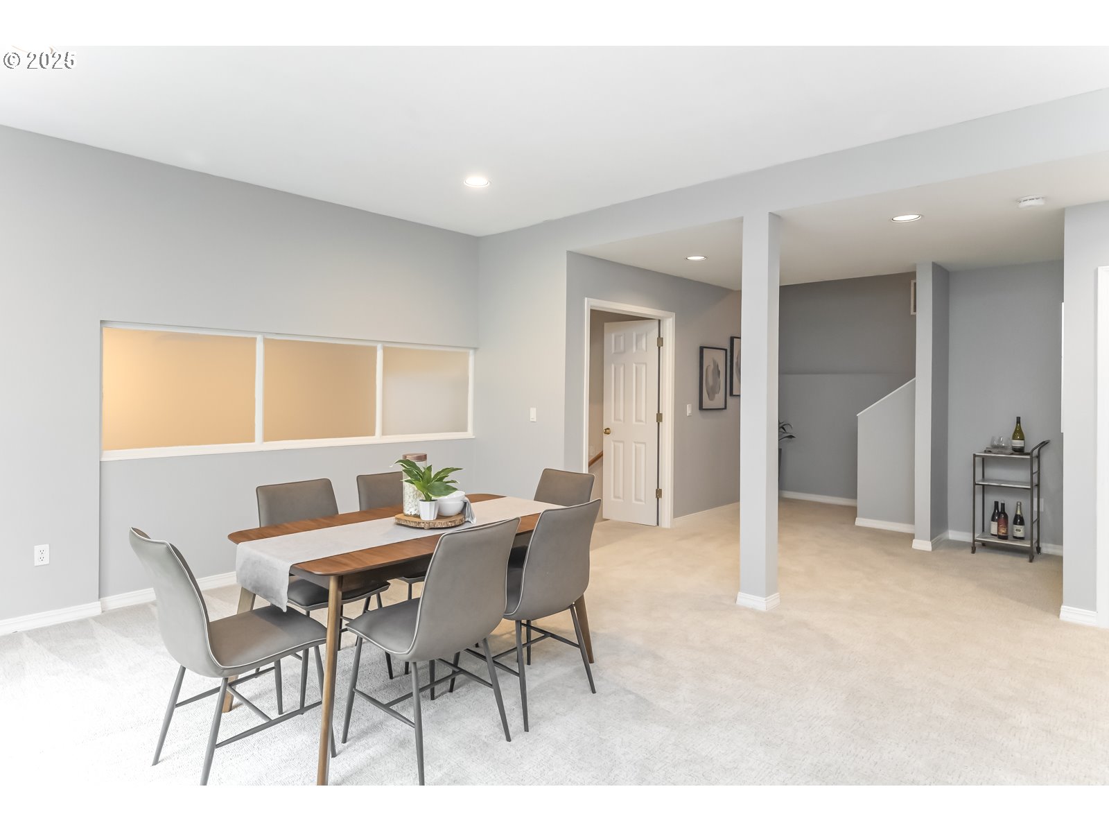 1916 NW RUNNYMEADE CT
