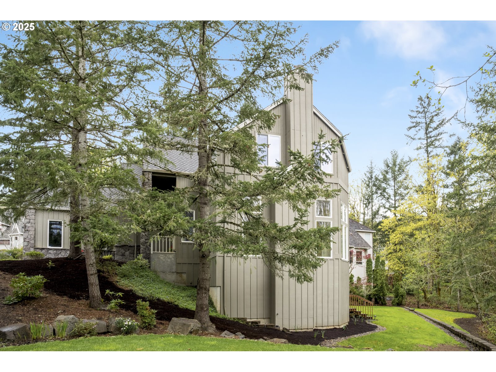 1916 NW RUNNYMEADE CT