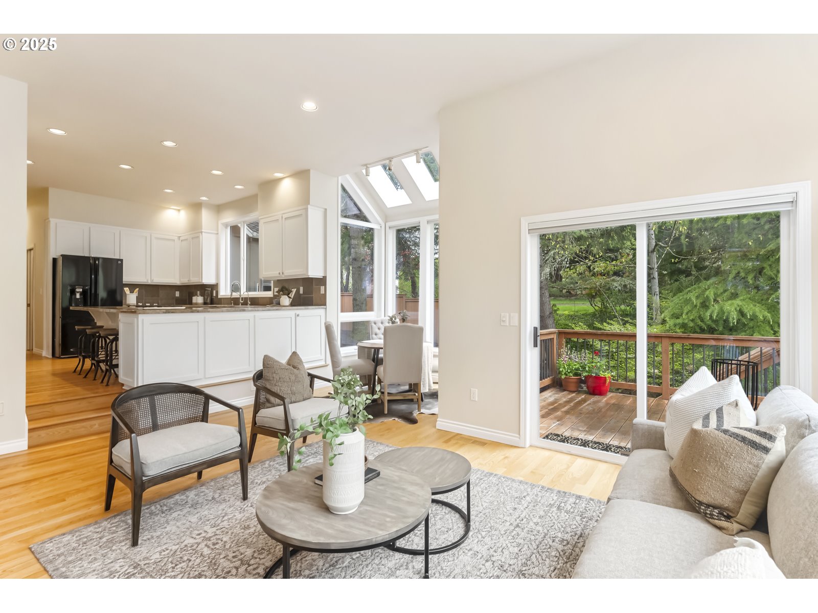 1916 NW RUNNYMEADE CT