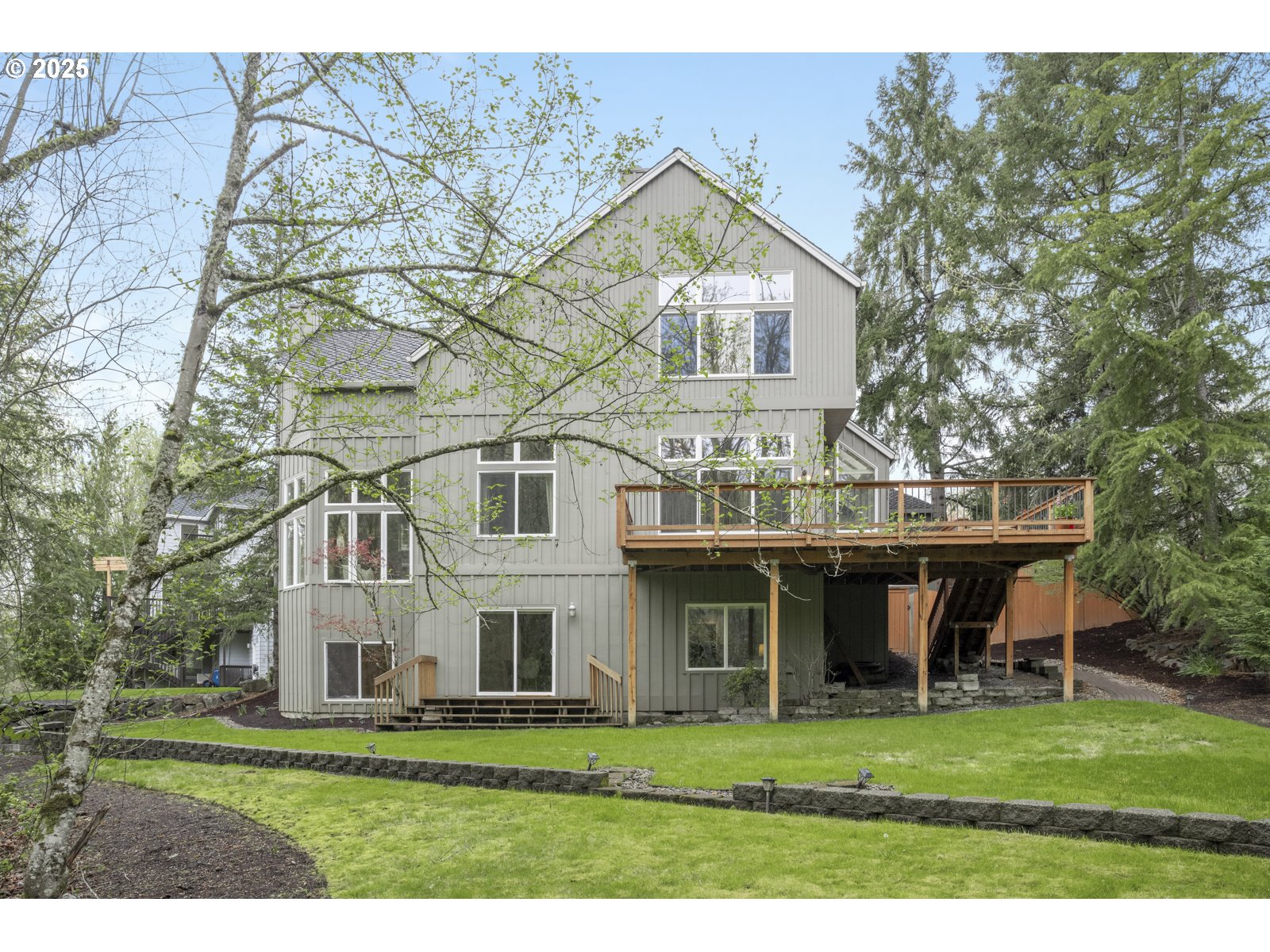 1916 NW RUNNYMEADE CT