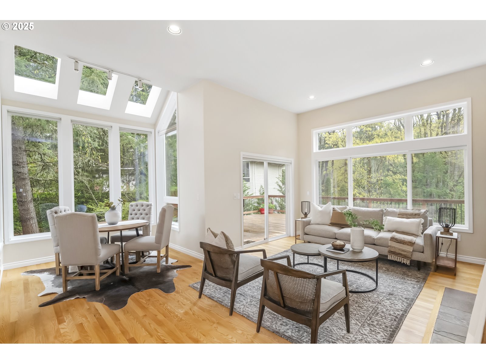 1916 NW RUNNYMEADE CT