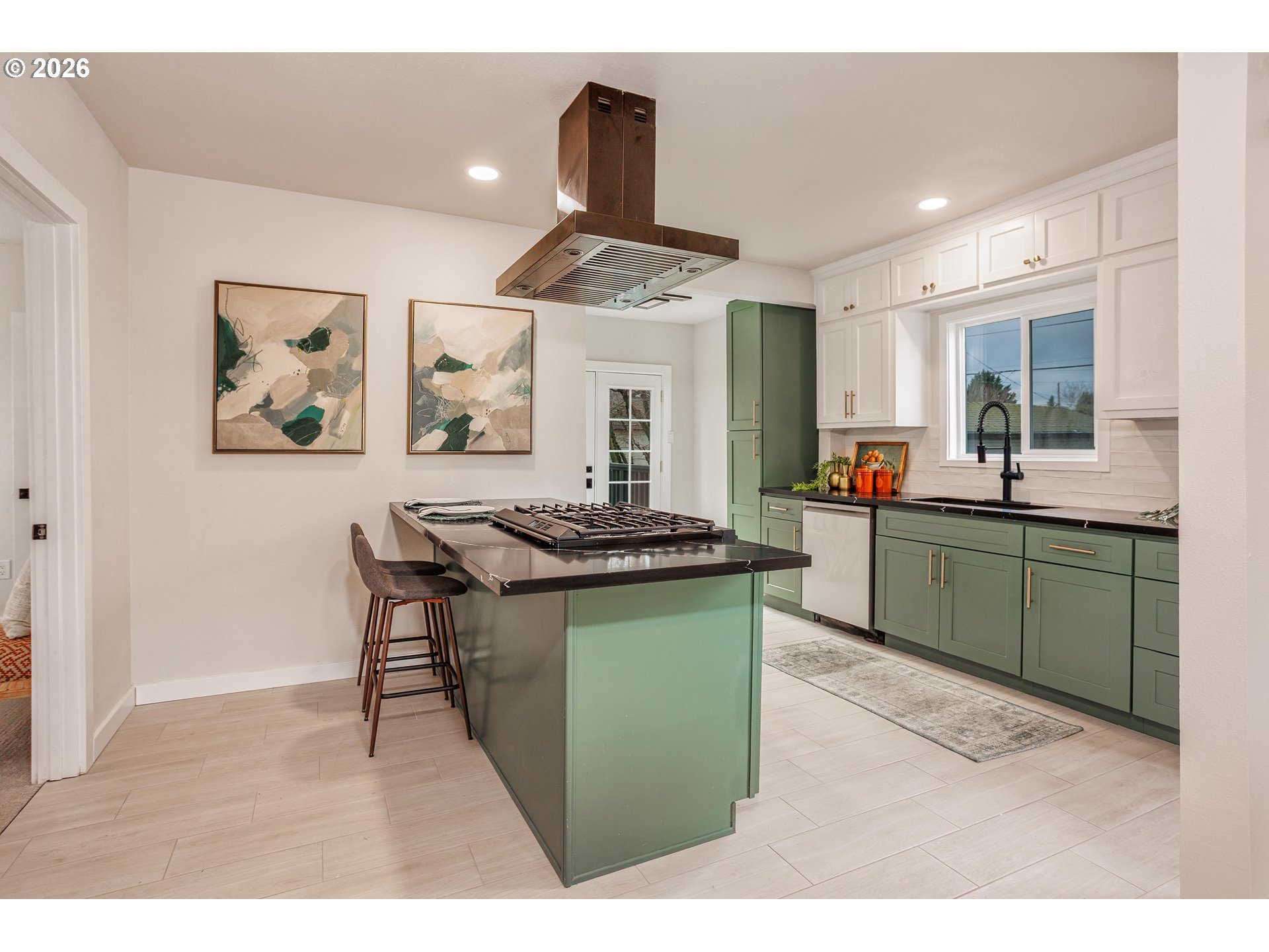 4512 SE CLINTON ST SE