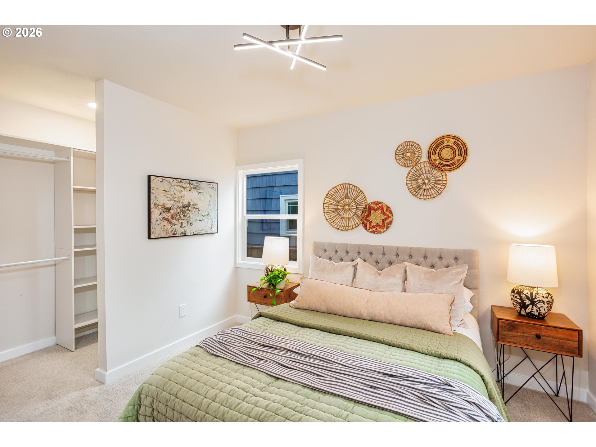 4512 SE CLINTON ST SE