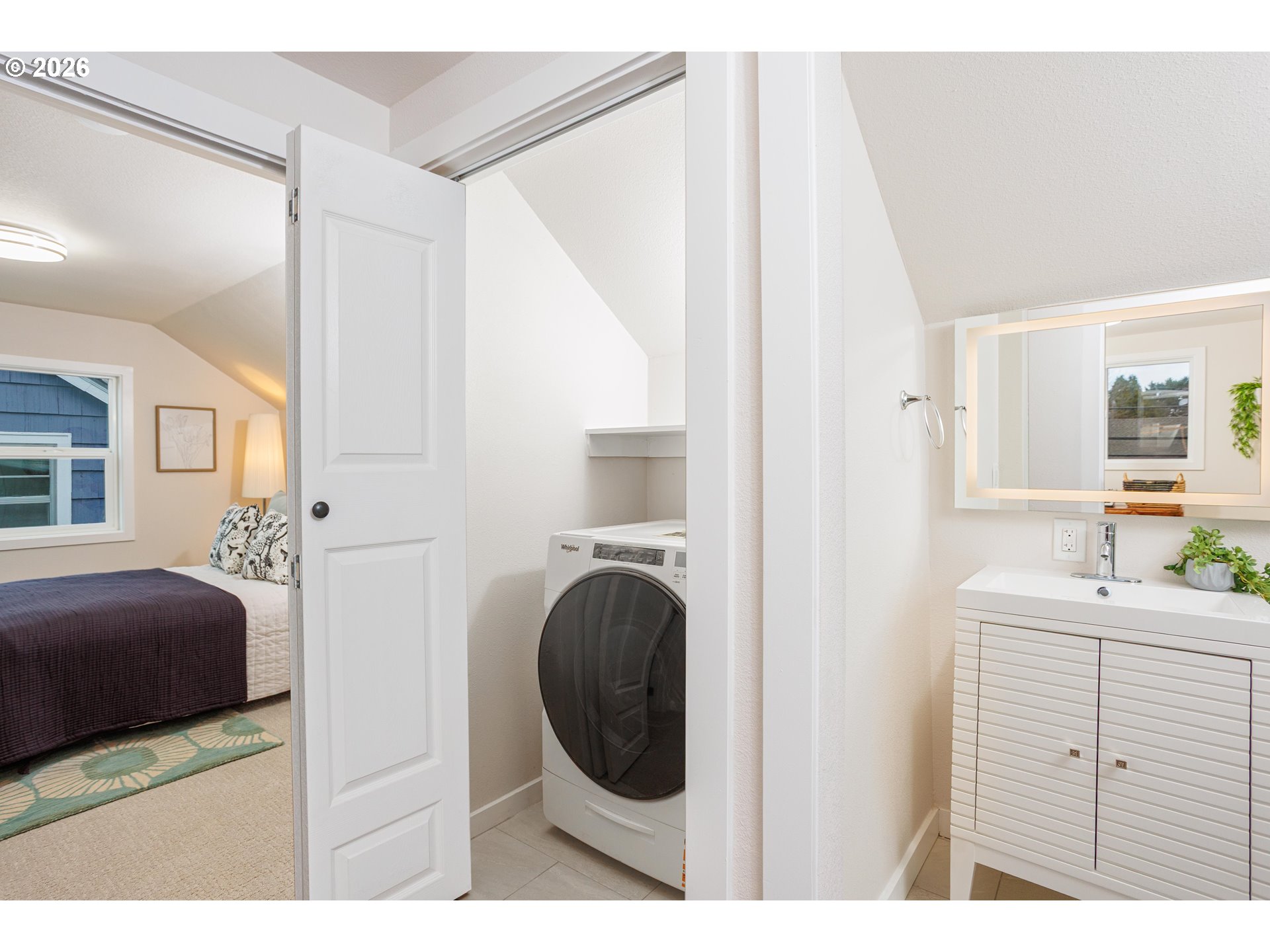 4512 SE CLINTON ST SE